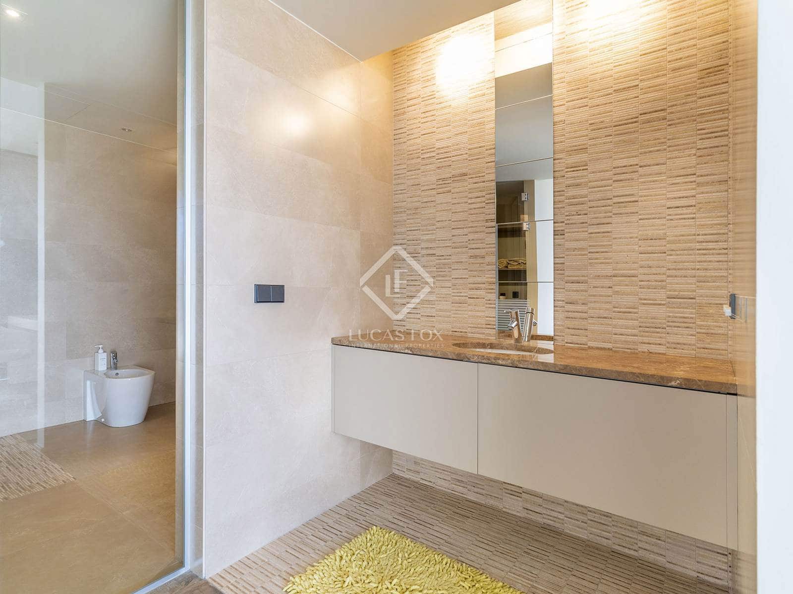 4 bedroom Villa for sale in Altea with pool garage - € 2,650,000 (Ref: 8661795)