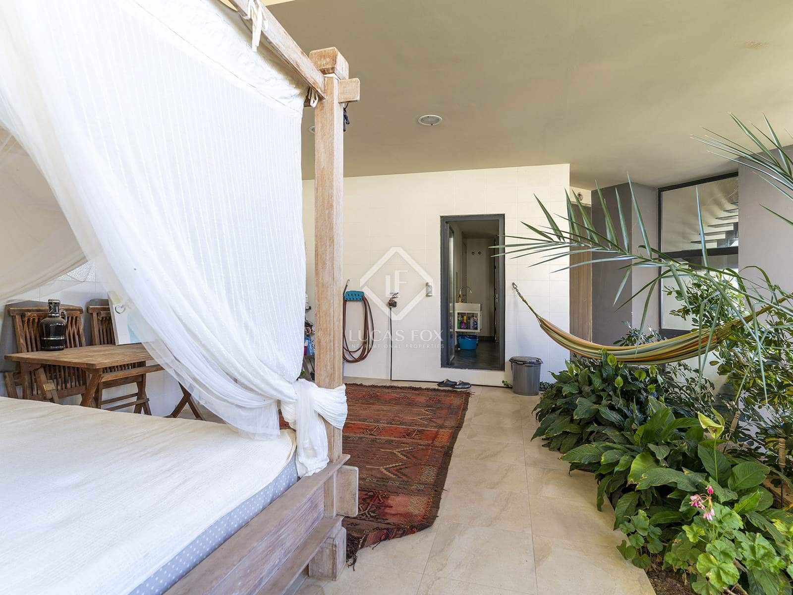 4 bedroom Villa for sale in Altea with pool garage - € 2,650,000 (Ref: 8661795)