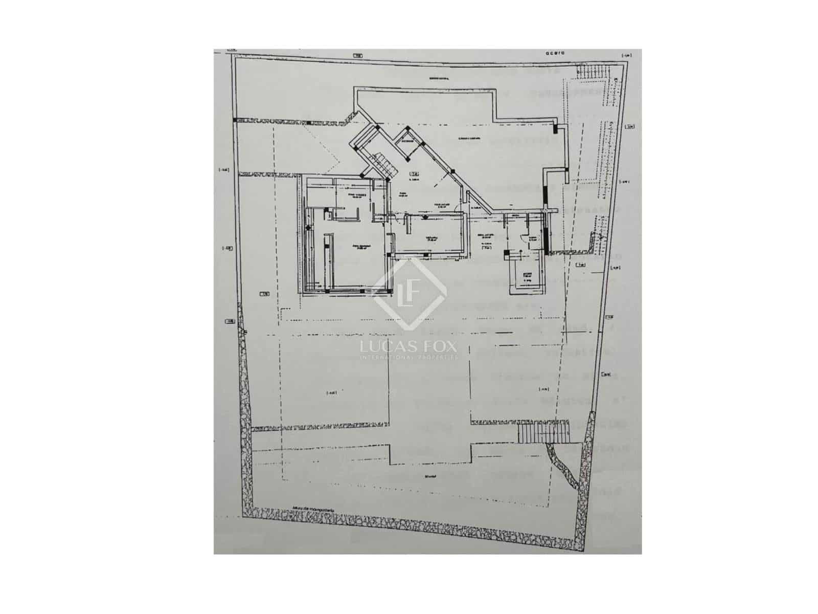 4 bedroom Villa for sale in Altea with pool garage - € 2,650,000 (Ref: 8661795)