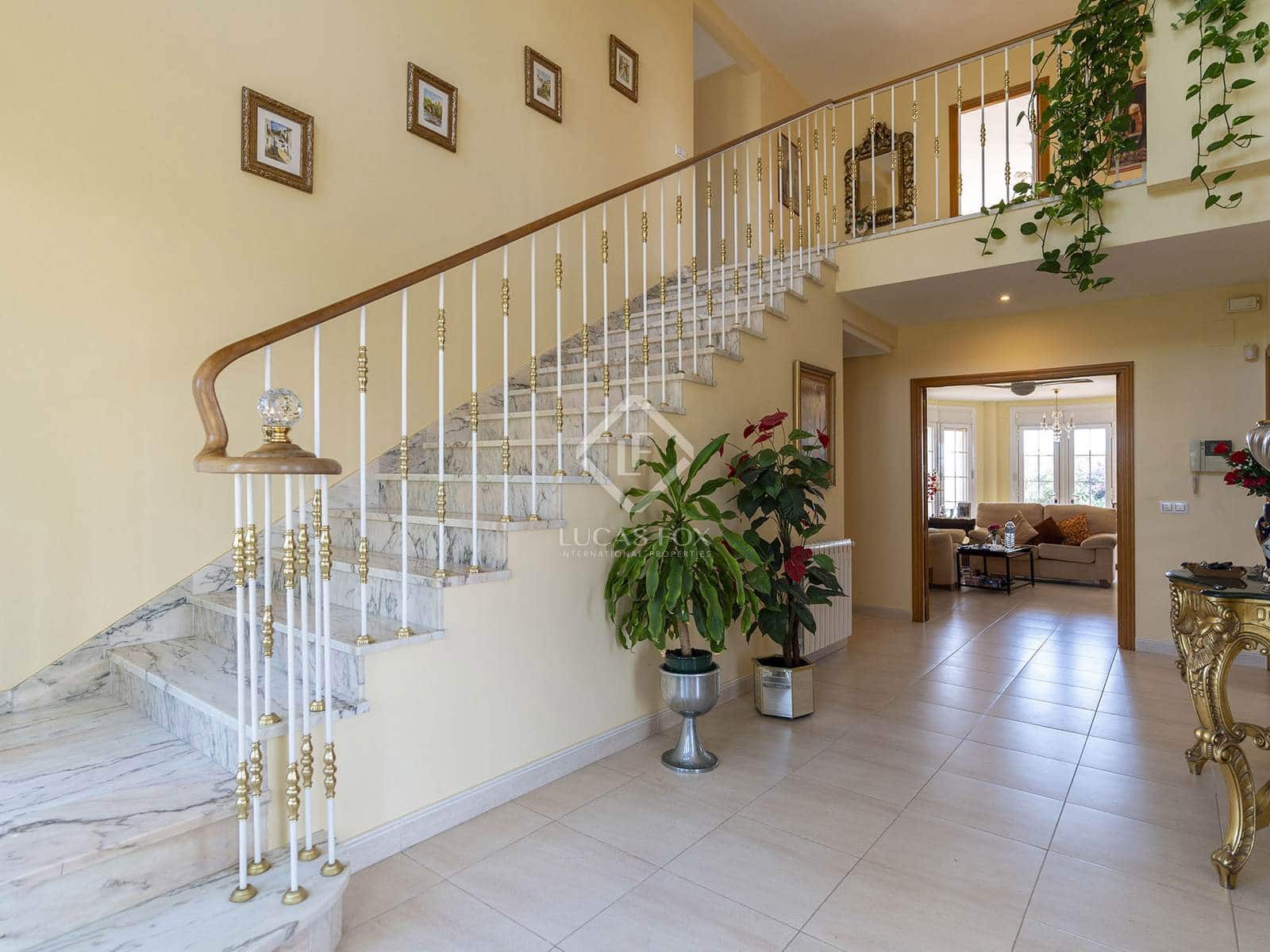 7 bedroom Villa for sale in Benidorm with pool garage - € 1,635,000 (Ref: 8664208)