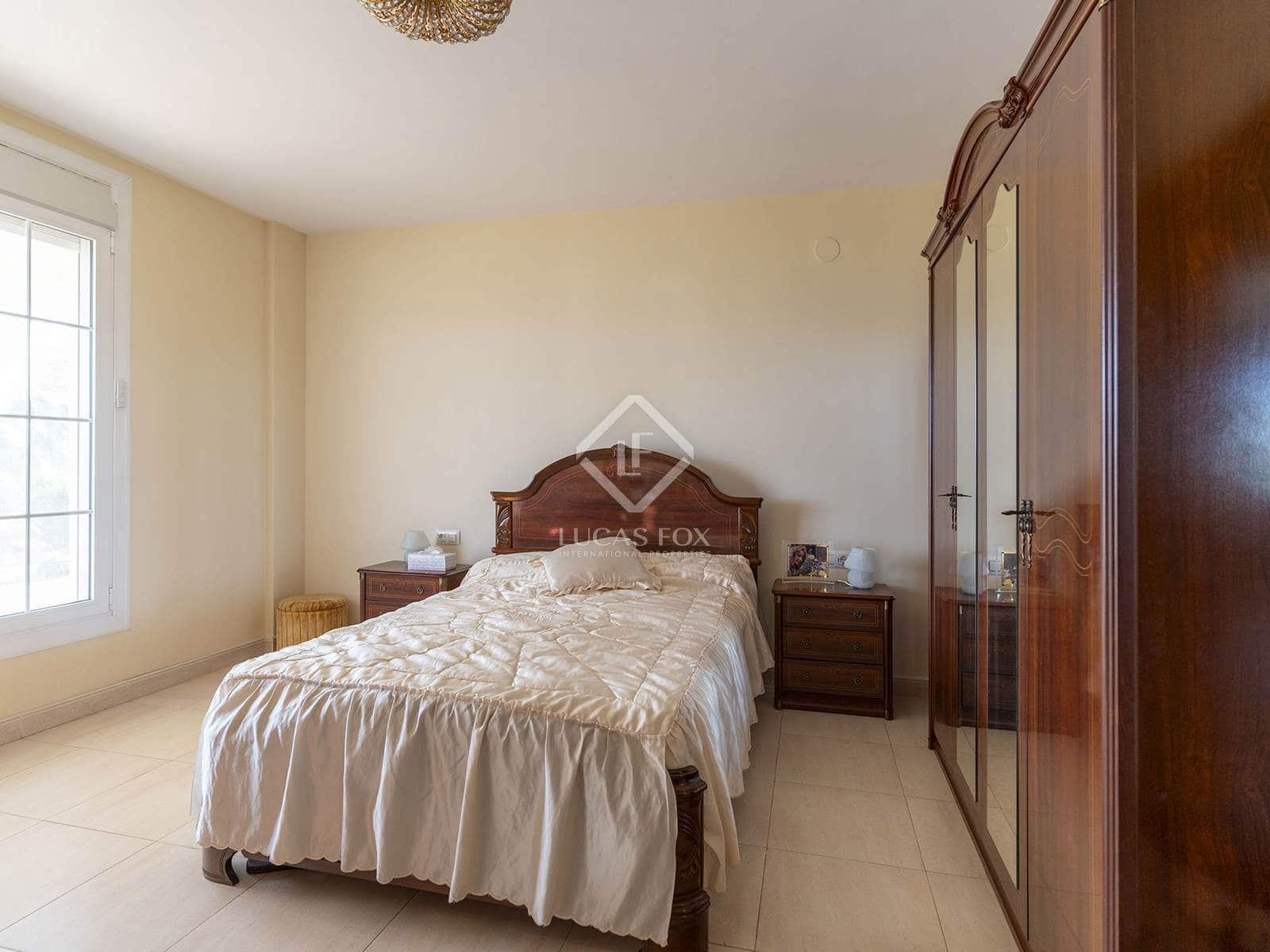 7 bedroom Villa for sale in Benidorm with pool garage - € 1,635,000 (Ref: 8664208)