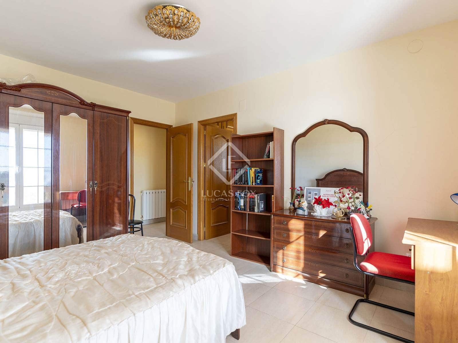 7 bedroom Villa for sale in Benidorm with pool garage - € 1,635,000 (Ref: 8664208)