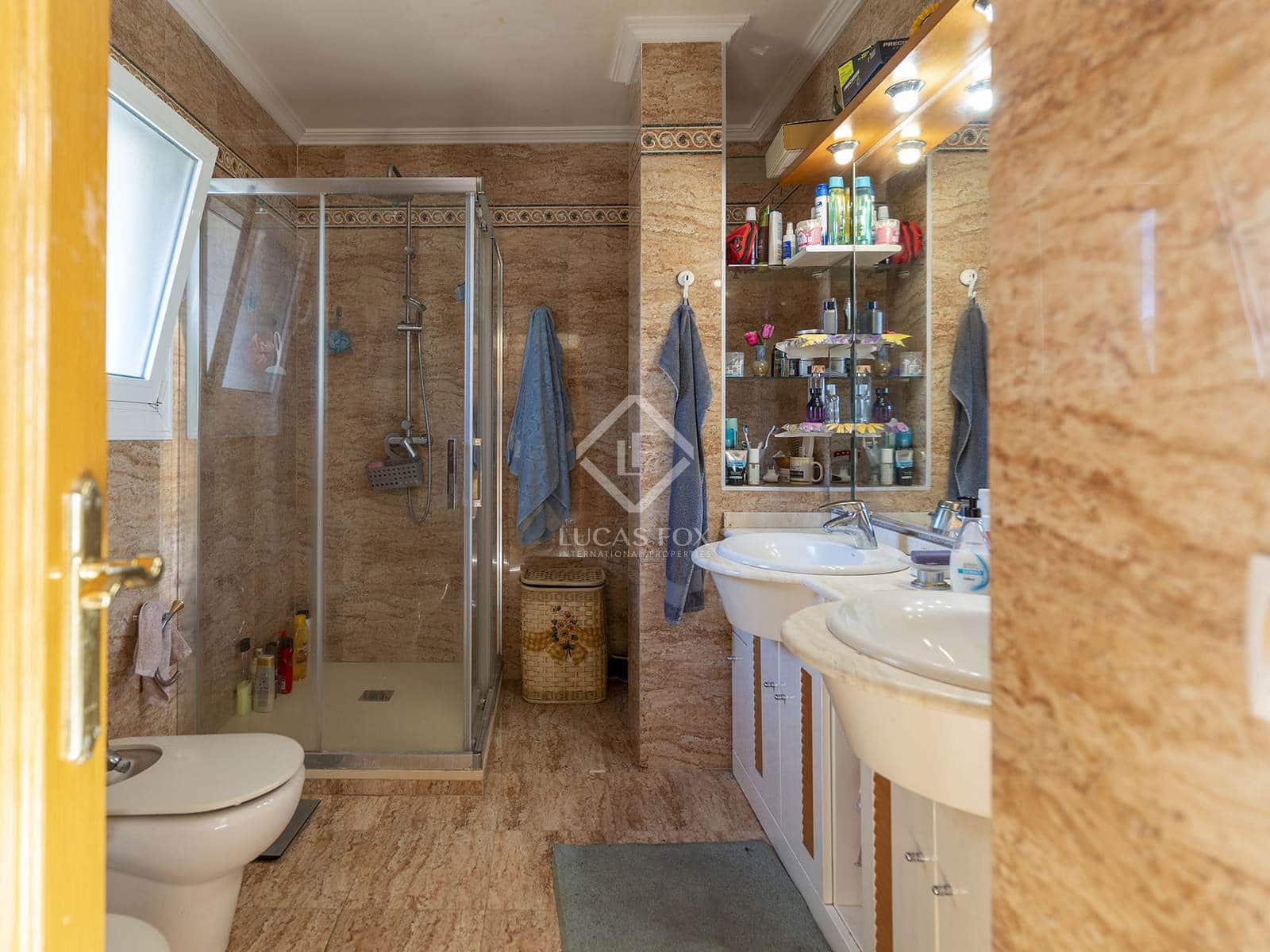 7 bedroom Villa for sale in Benidorm with pool garage - € 1,635,000 (Ref: 8664208)