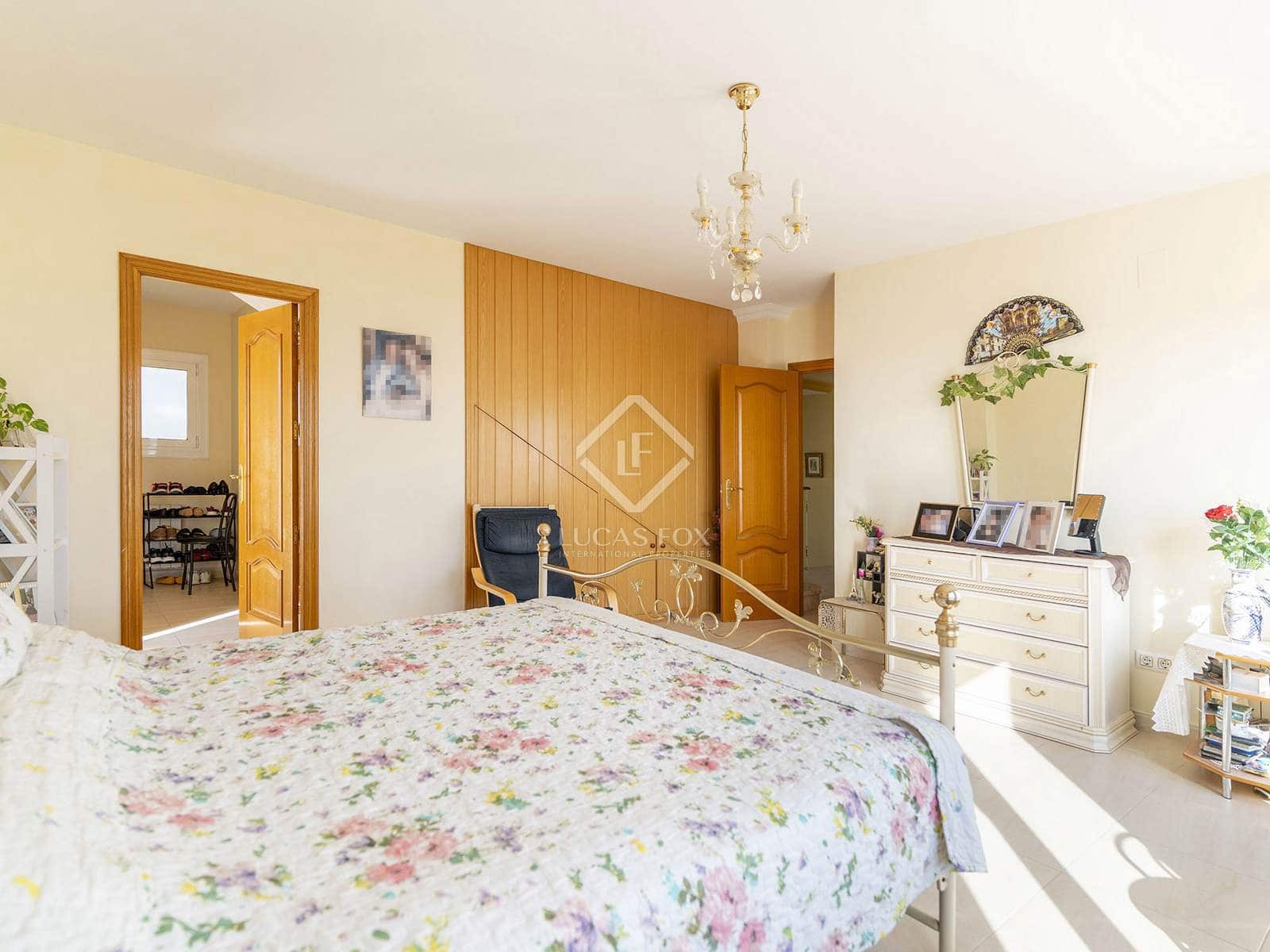 7 bedroom Villa for sale in Benidorm with pool garage - € 1,635,000 (Ref: 8664208)