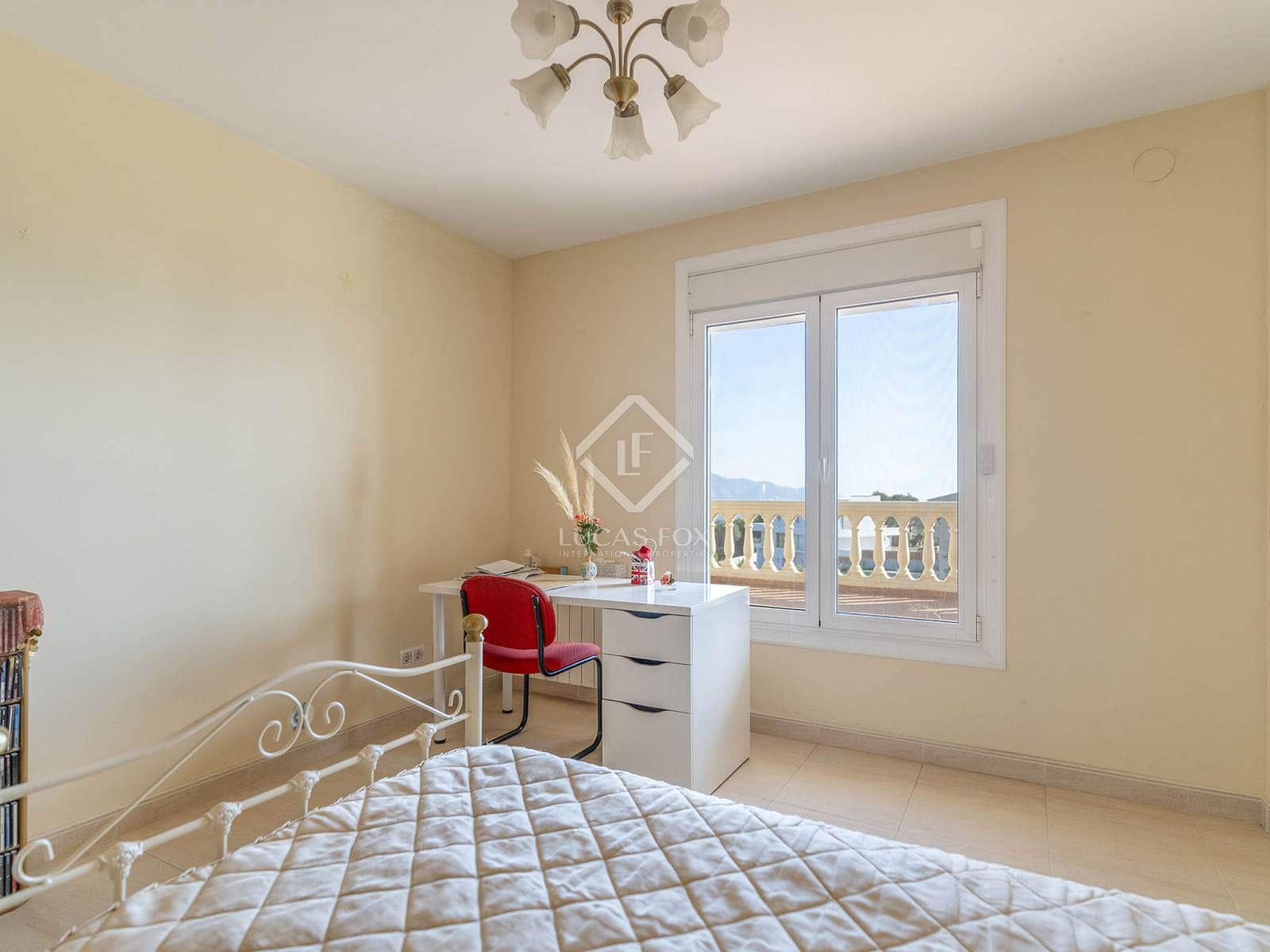 7 bedroom Villa for sale in Benidorm with pool garage - € 1,635,000 (Ref: 8664208)