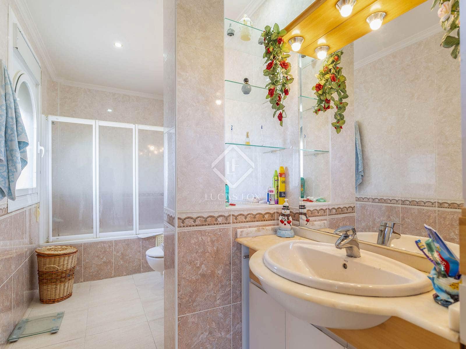 7 bedroom Villa for sale in Benidorm with pool garage - € 1,635,000 (Ref: 8664208)