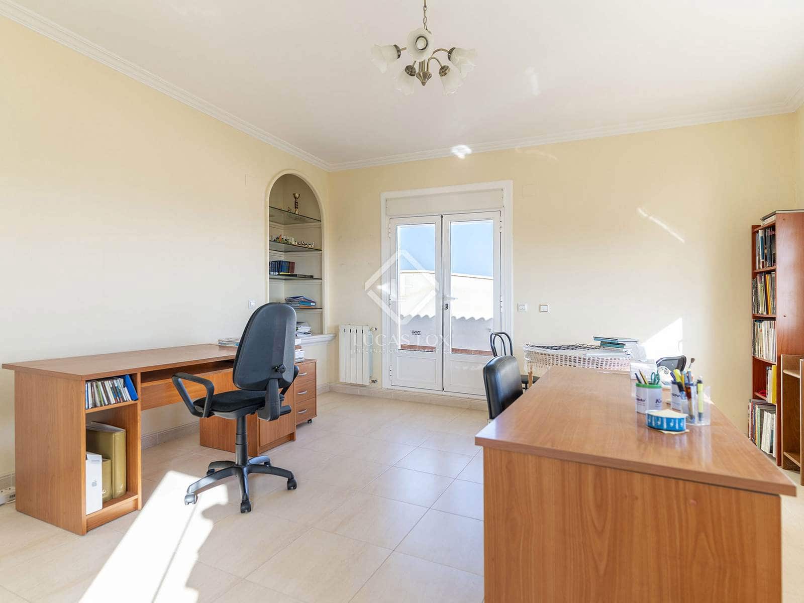 7 bedroom Villa for sale in Benidorm with pool garage - € 1,635,000 (Ref: 8664208)