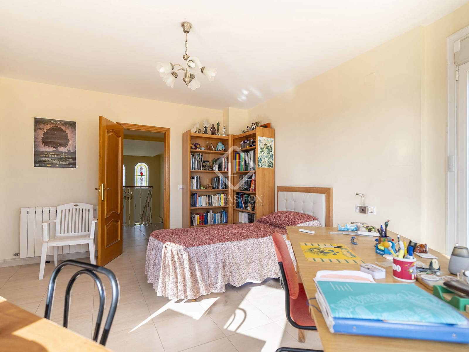 7 bedroom Villa for sale in Benidorm with pool garage - € 1,635,000 (Ref: 8664208)