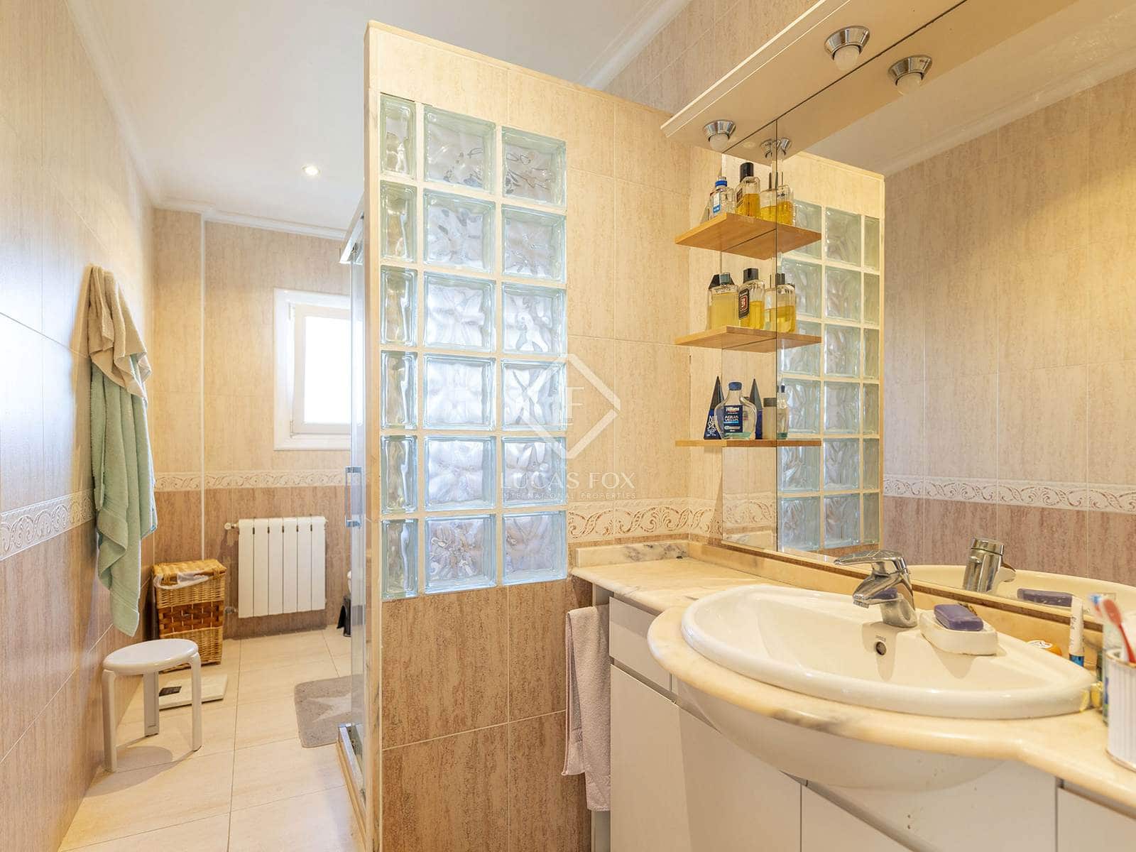 7 bedroom Villa for sale in Benidorm with pool garage - € 1,635,000 (Ref: 8664208)