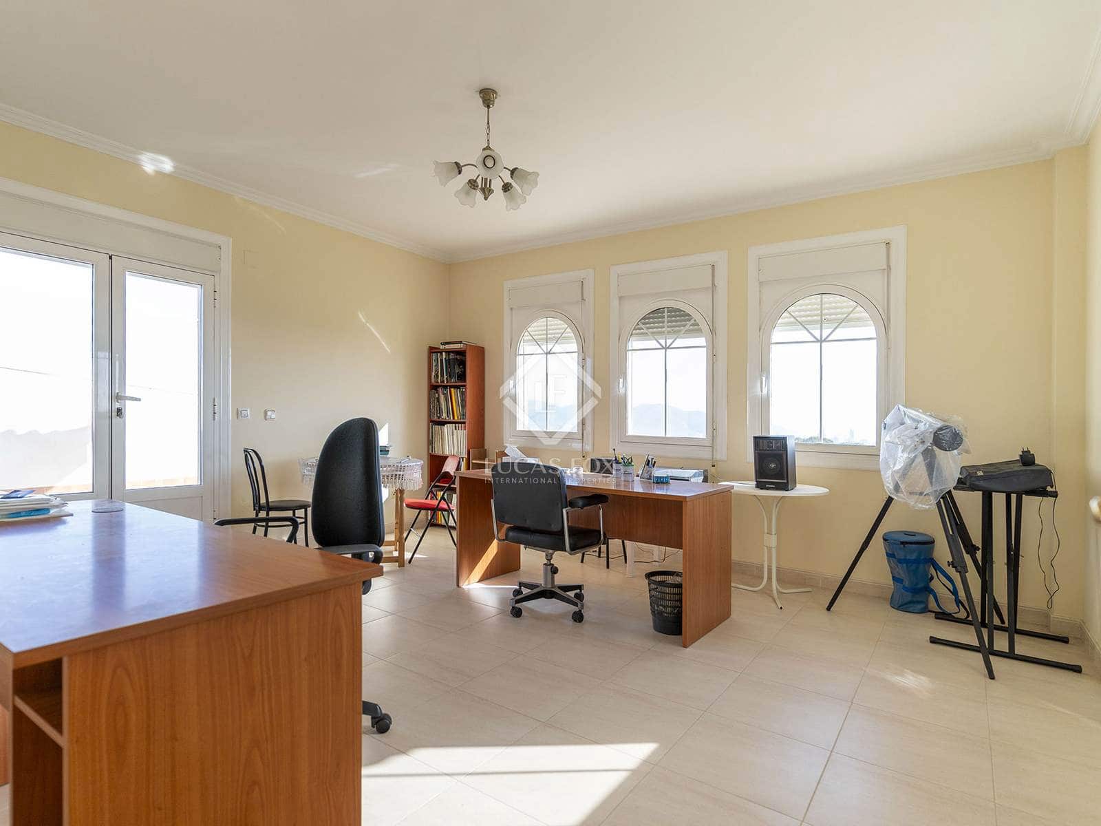 7 bedroom Villa for sale in Benidorm with pool garage - € 1,635,000 (Ref: 8664208)