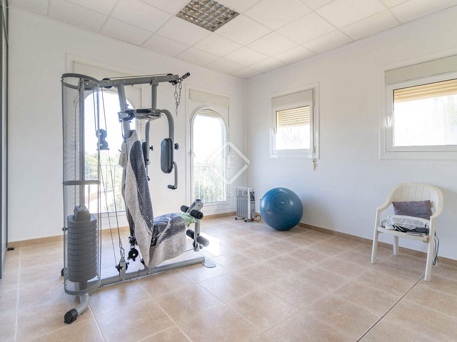 7 bedroom Villa for sale in Benidorm with pool garage - € 1,635,000 (Ref: 8664208)