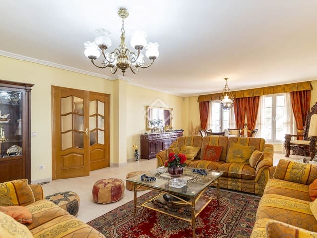 7 soveværelse Villa til salg i Benidorm med swimmingpool garage - € 1.635.000 (Ref: 8664208)