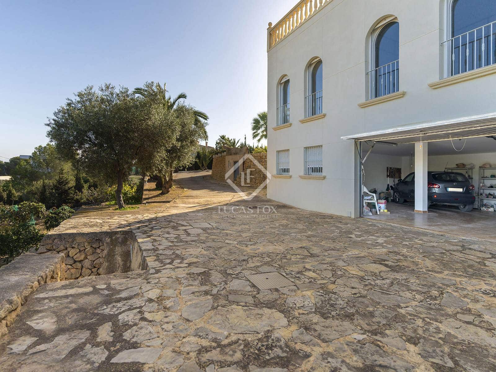 7 bedroom Villa for sale in Benidorm with pool garage - € 1,635,000 (Ref: 8664208)