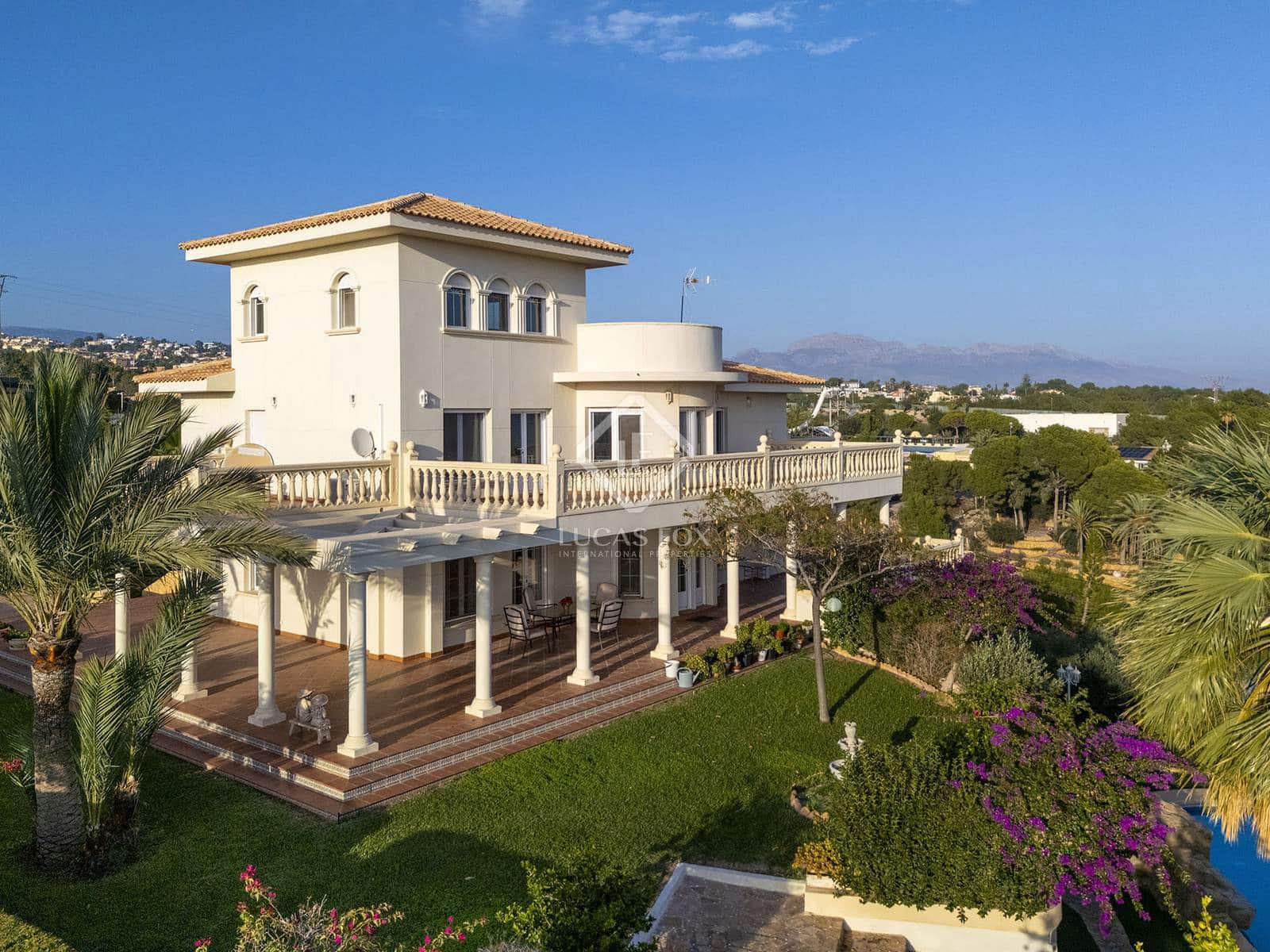 7 bedroom Villa for sale in Benidorm with pool garage - € 1,635,000 (Ref: 8664208)