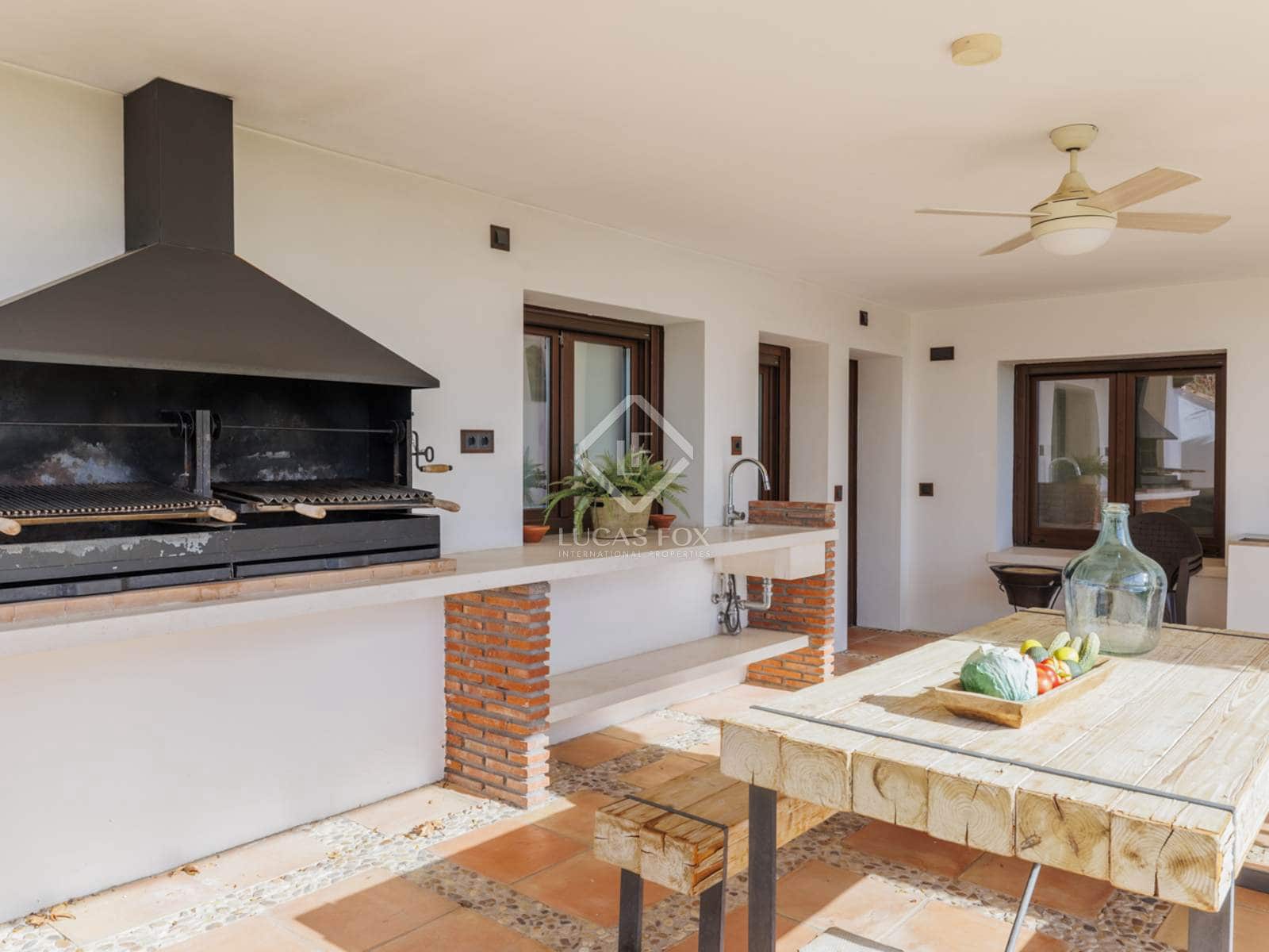 5 soveværelse Villa til salg i Las Rozas de Madrid med swimmingpool garage - € 2.375.000 (Ref: 8664659)