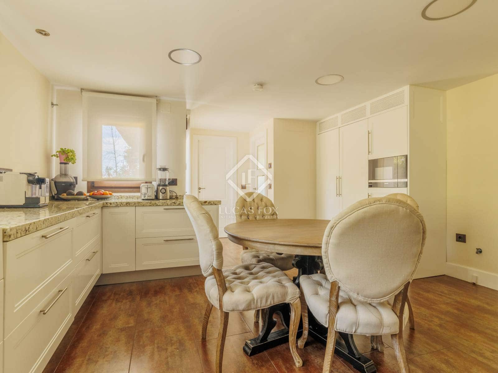 5 soveværelse Villa til salg i Las Rozas de Madrid med swimmingpool garage - € 2.375.000 (Ref: 8664659)