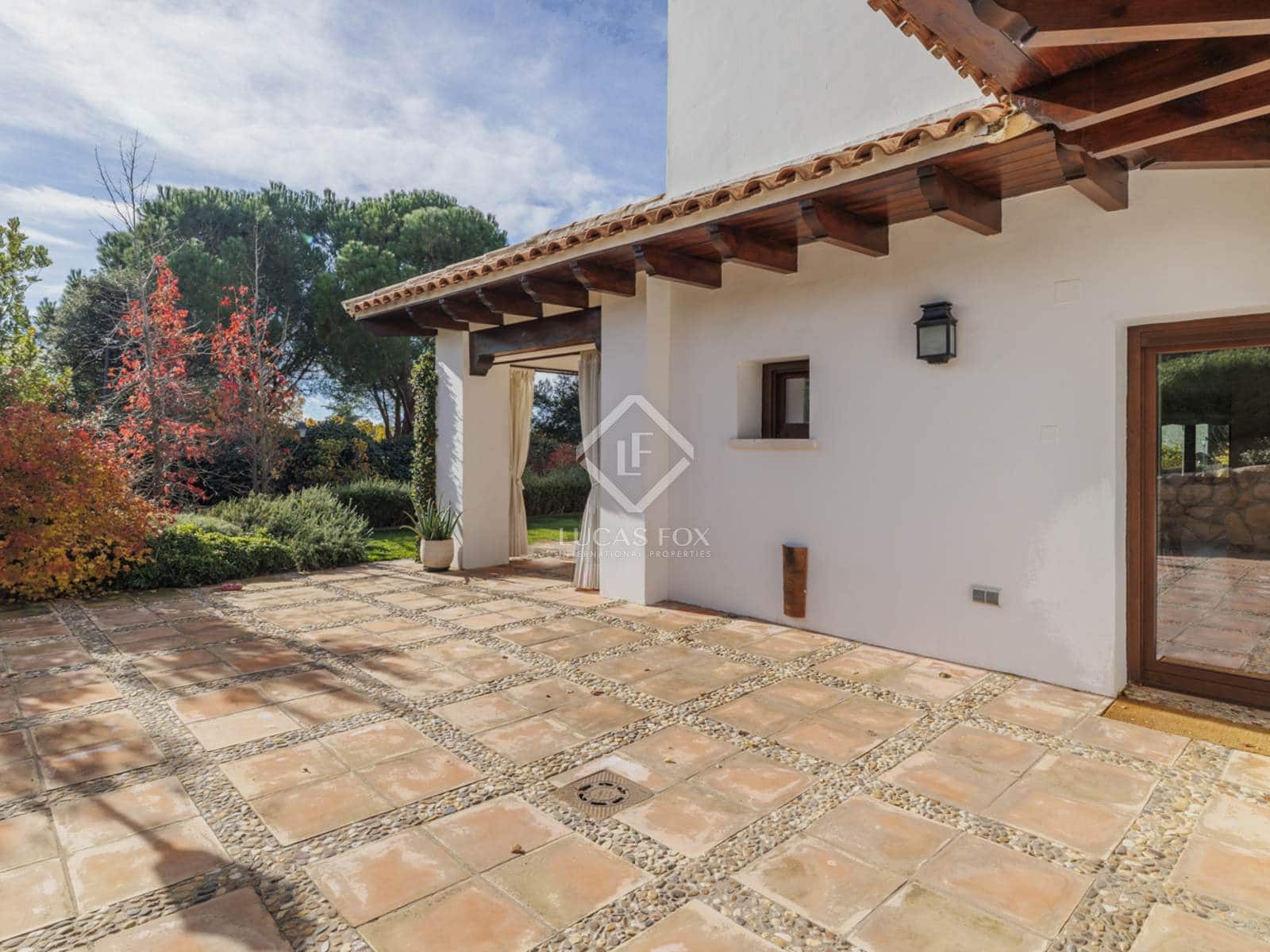 5 soveværelse Villa til salg i Las Rozas de Madrid med swimmingpool garage - € 2.375.000 (Ref: 8664659)