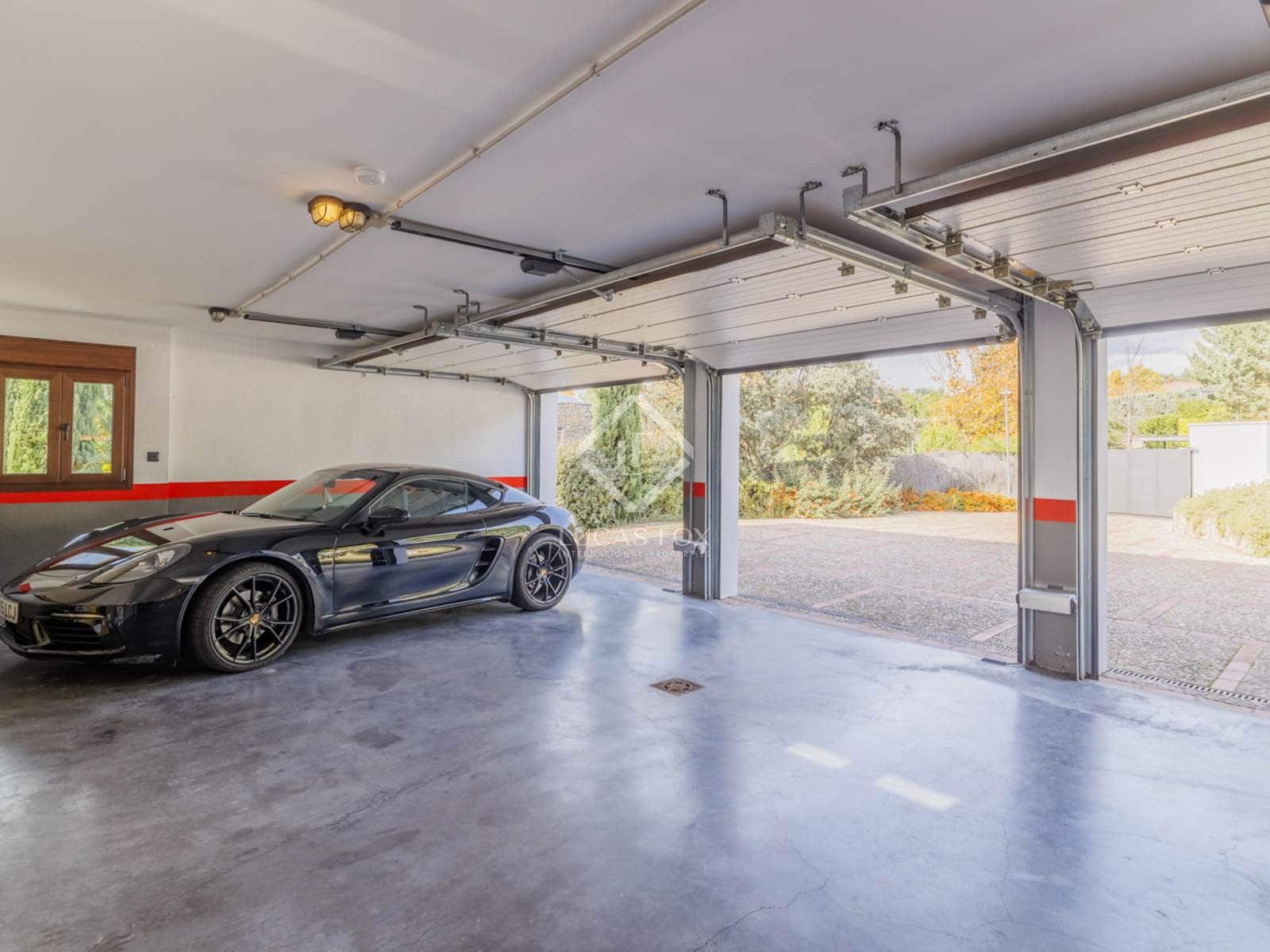 5 soveværelse Villa til salg i Las Rozas de Madrid med swimmingpool garage - € 2.375.000 (Ref: 8664659)