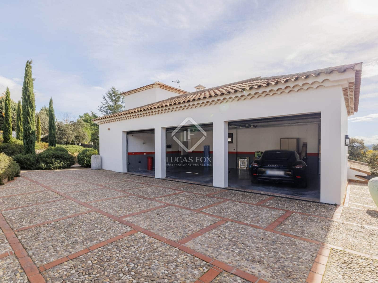 5 soveværelse Villa til salg i Las Rozas de Madrid med swimmingpool garage - € 2.375.000 (Ref: 8664659)