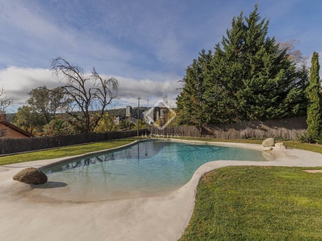 5 bedroom Villa for sale in Las Rozas de Madrid with pool garage - € 2,375,000 (Ref: 8664659)