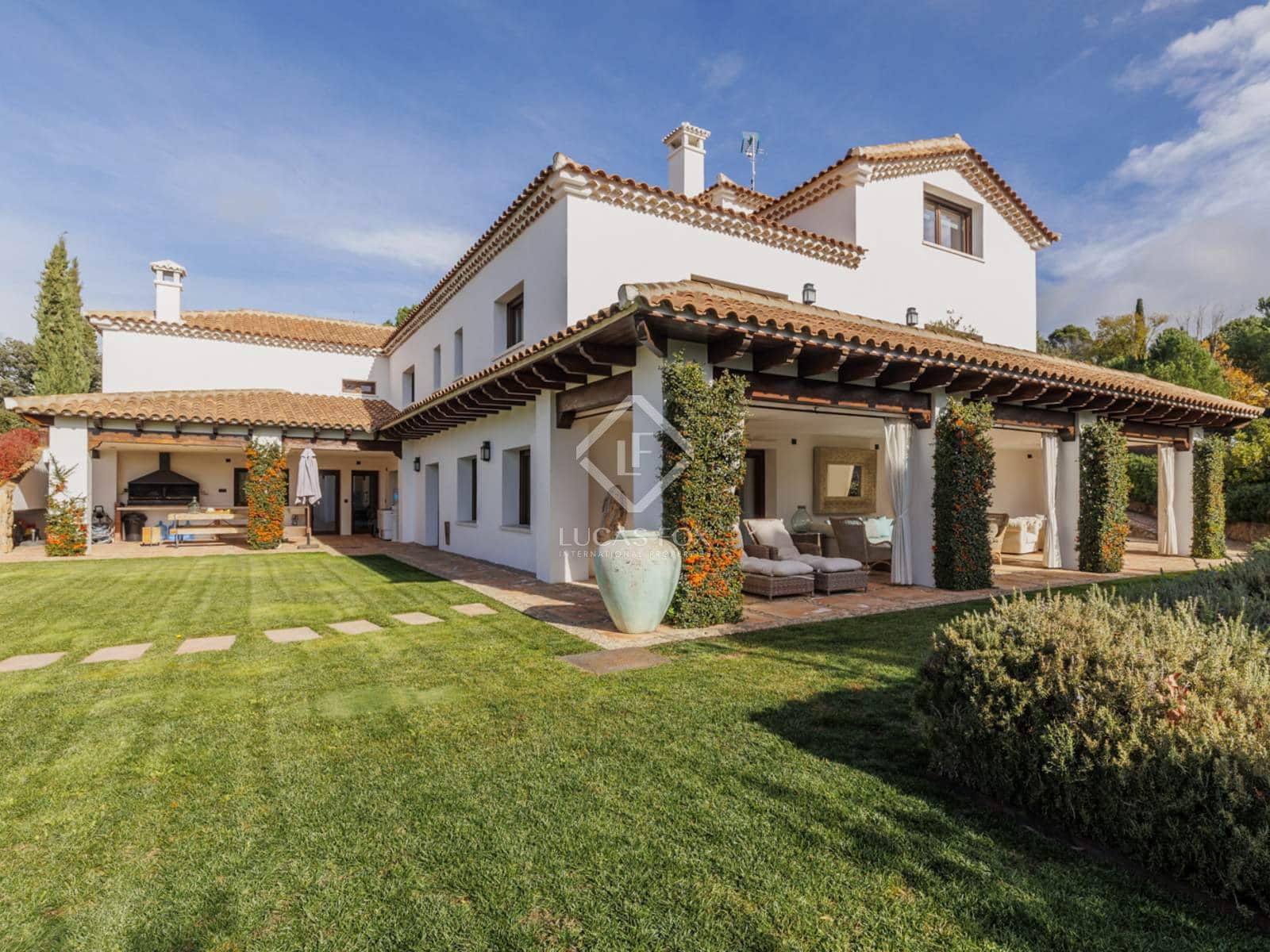 5 soveværelse Villa til salg i Las Rozas de Madrid med swimmingpool garage - € 2.375.000 (Ref: 8664659)