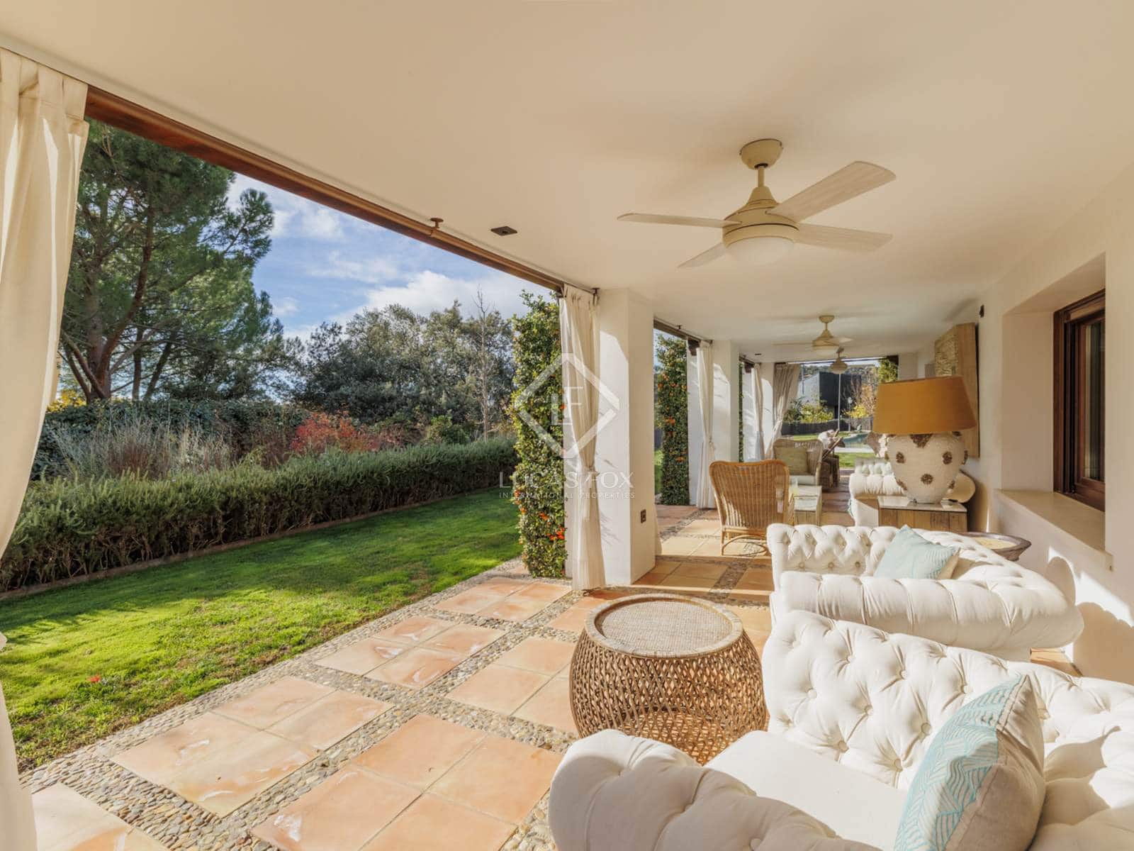 5 soveværelse Villa til salg i Las Rozas de Madrid med swimmingpool garage - € 2.375.000 (Ref: 8664659)