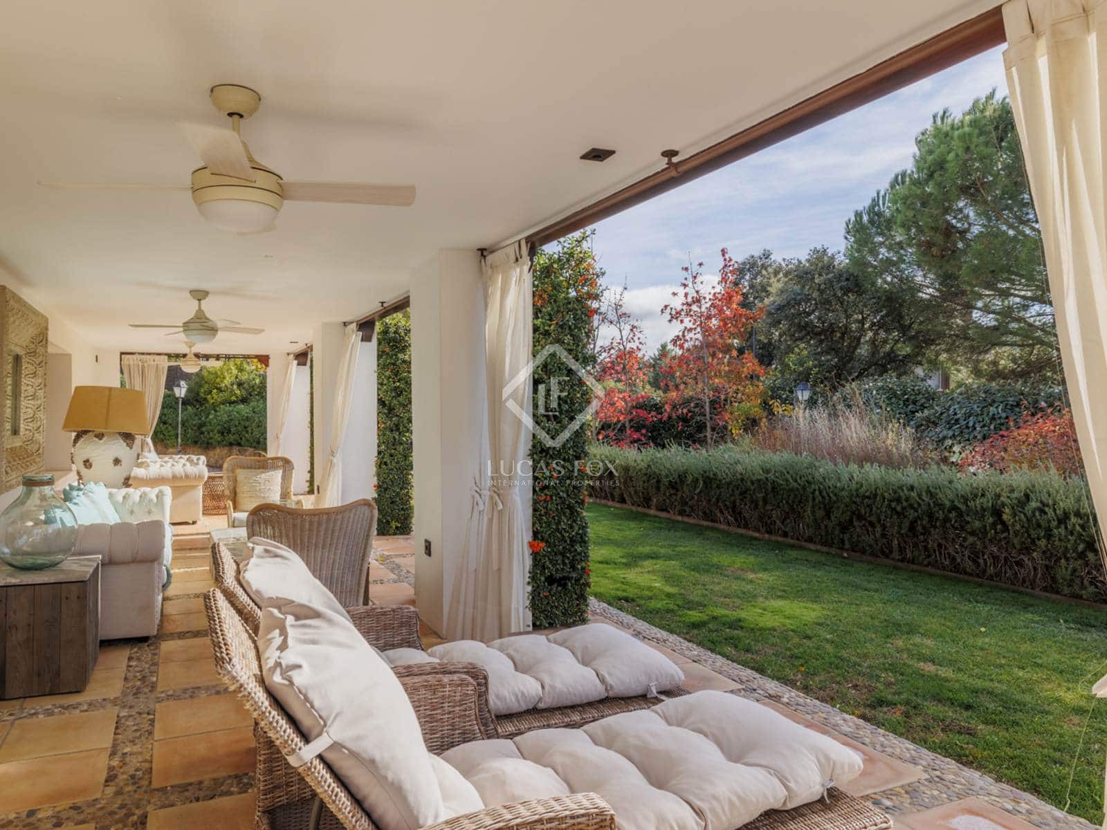 5 soveværelse Villa til salg i Las Rozas de Madrid med swimmingpool garage - € 2.375.000 (Ref: 8664659)