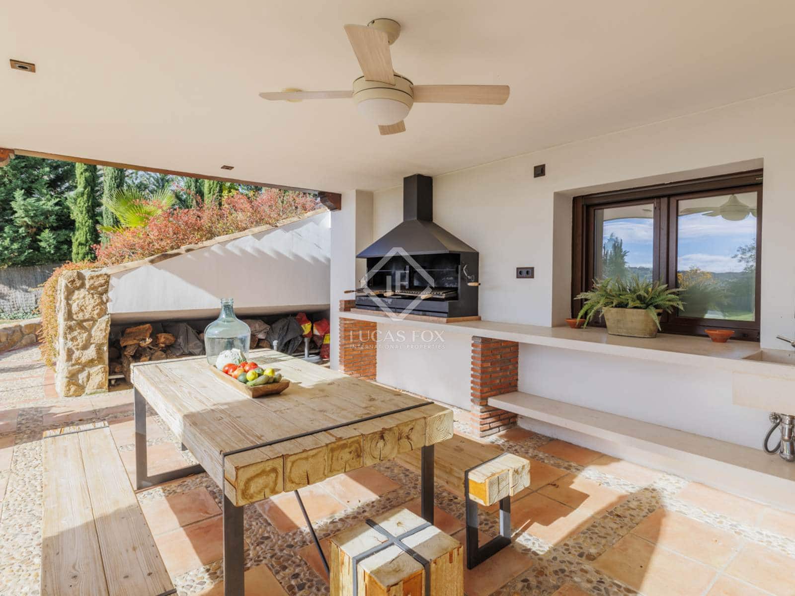 5 soveværelse Villa til salg i Las Rozas de Madrid med swimmingpool garage - € 2.375.000 (Ref: 8664659)