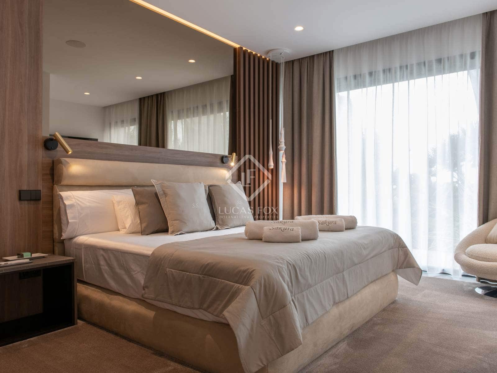 6 bedroom Villa for sale in Ibiza / Eivissa town with pool garage - € 4,500,000 (Ref: 8666977)