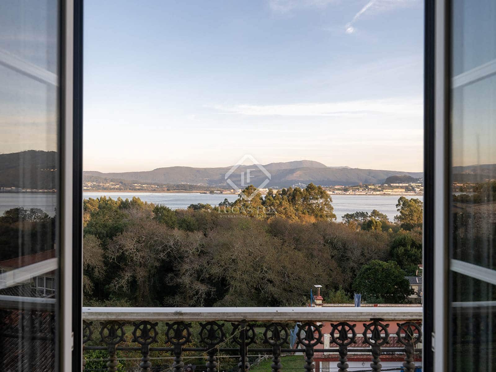 6 makuuhuone Huvila myytävänä paikassa A Guarda mukana 
autotalli - 535 000 € (Ref: 8671311)