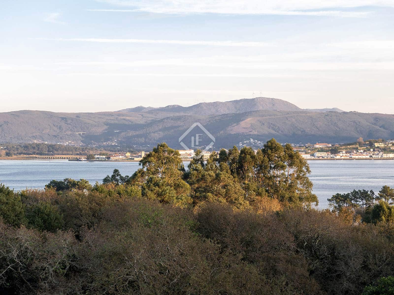 6 makuuhuone Huvila myytävänä paikassa A Guarda mukana 
autotalli - 535 000 € (Ref: 8671311)