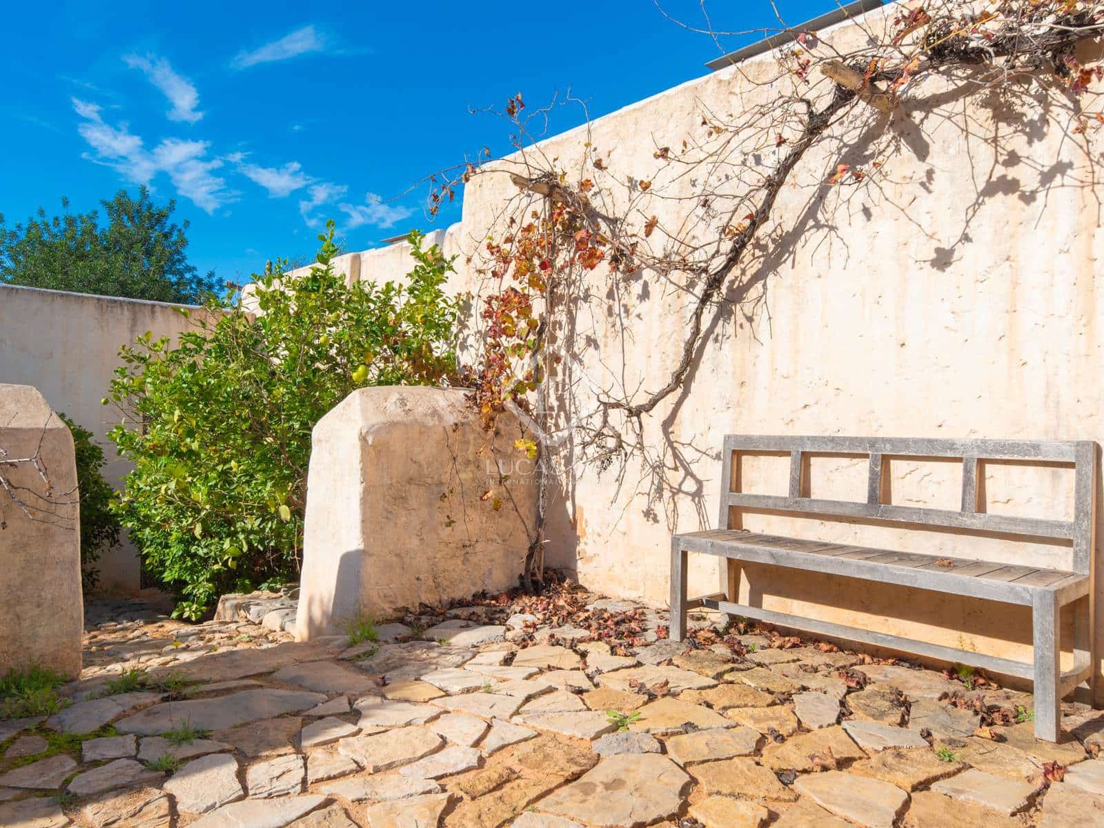 7 sypialnia Willa na sprzedaż w Santa Eulalia / Santa Eularia z basenem garażem - 7 300 000 € (Ref: 8671480)