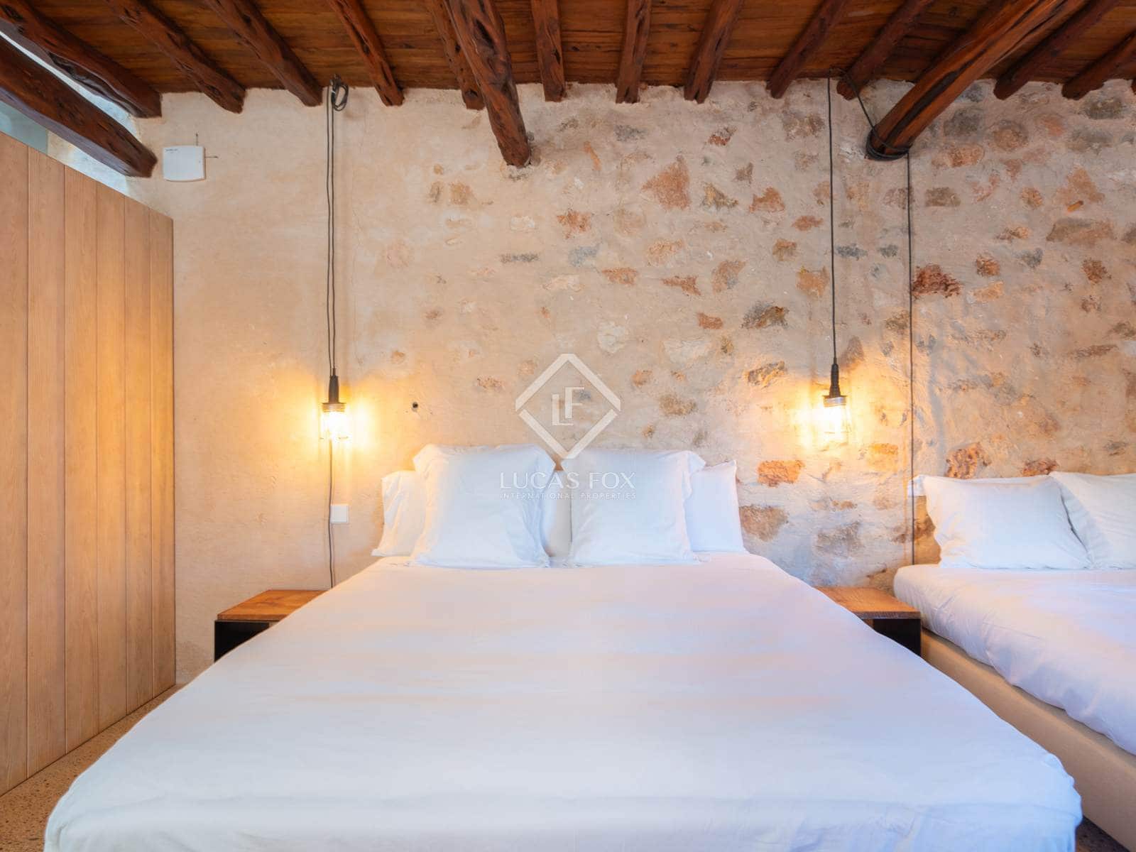 7 sypialnia Willa na sprzedaż w Santa Eulalia / Santa Eularia z basenem garażem - 7 300 000 € (Ref: 8671480)