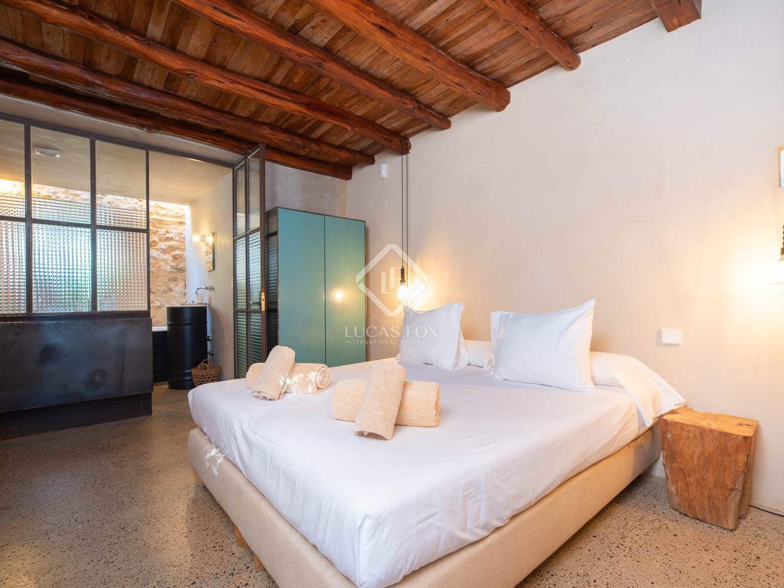 7 sypialnia Willa na sprzedaż w Santa Eulalia / Santa Eularia z basenem garażem - 7 300 000 € (Ref: 8671480)