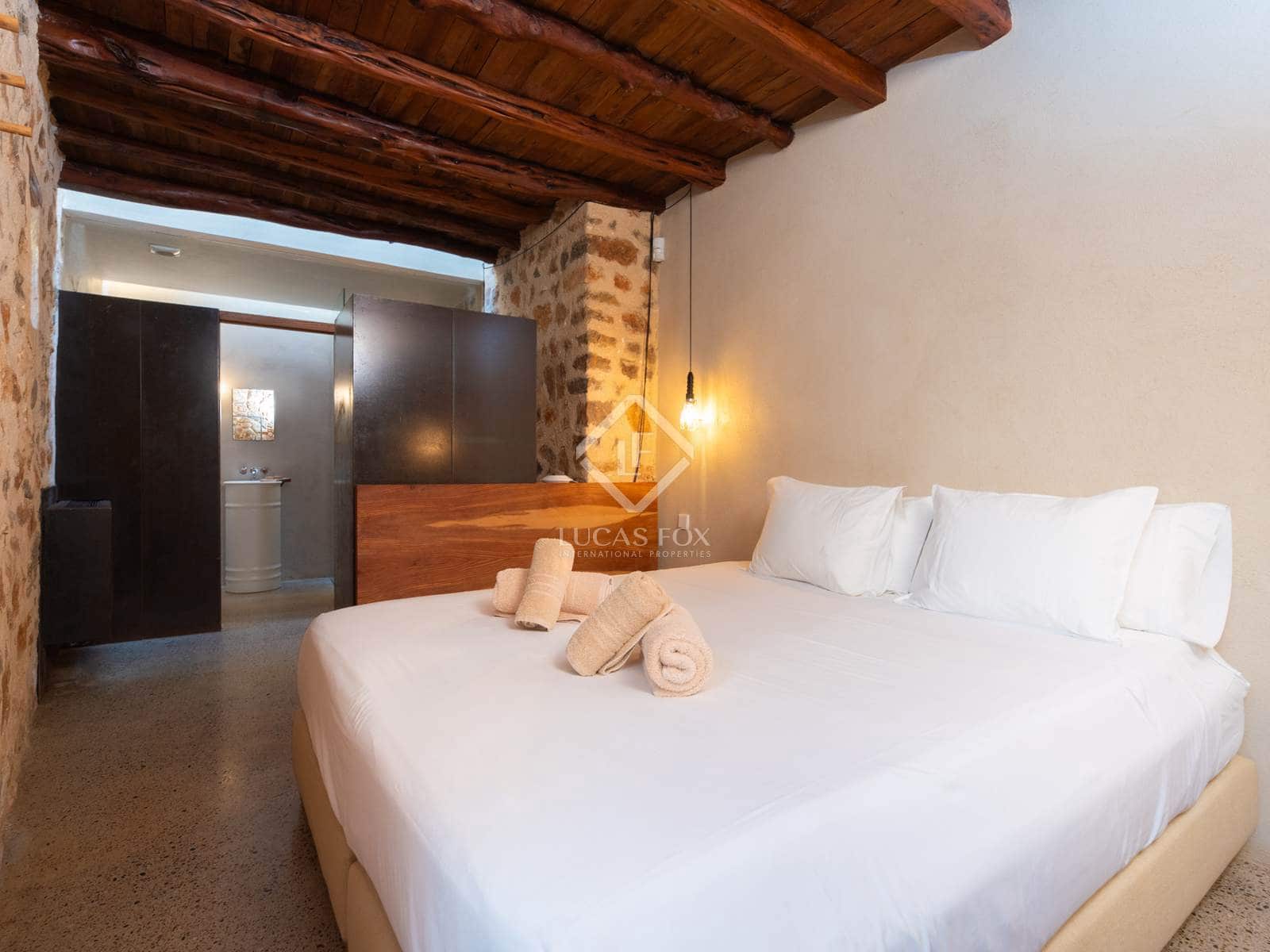 7 sypialnia Willa na sprzedaż w Santa Eulalia / Santa Eularia z basenem garażem - 7 300 000 € (Ref: 8671480)