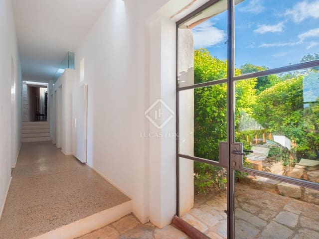 7 sypialnia Willa na sprzedaż w Santa Eulalia / Santa Eularia z basenem garażem - 7 300 000 € (Ref: 8671480)