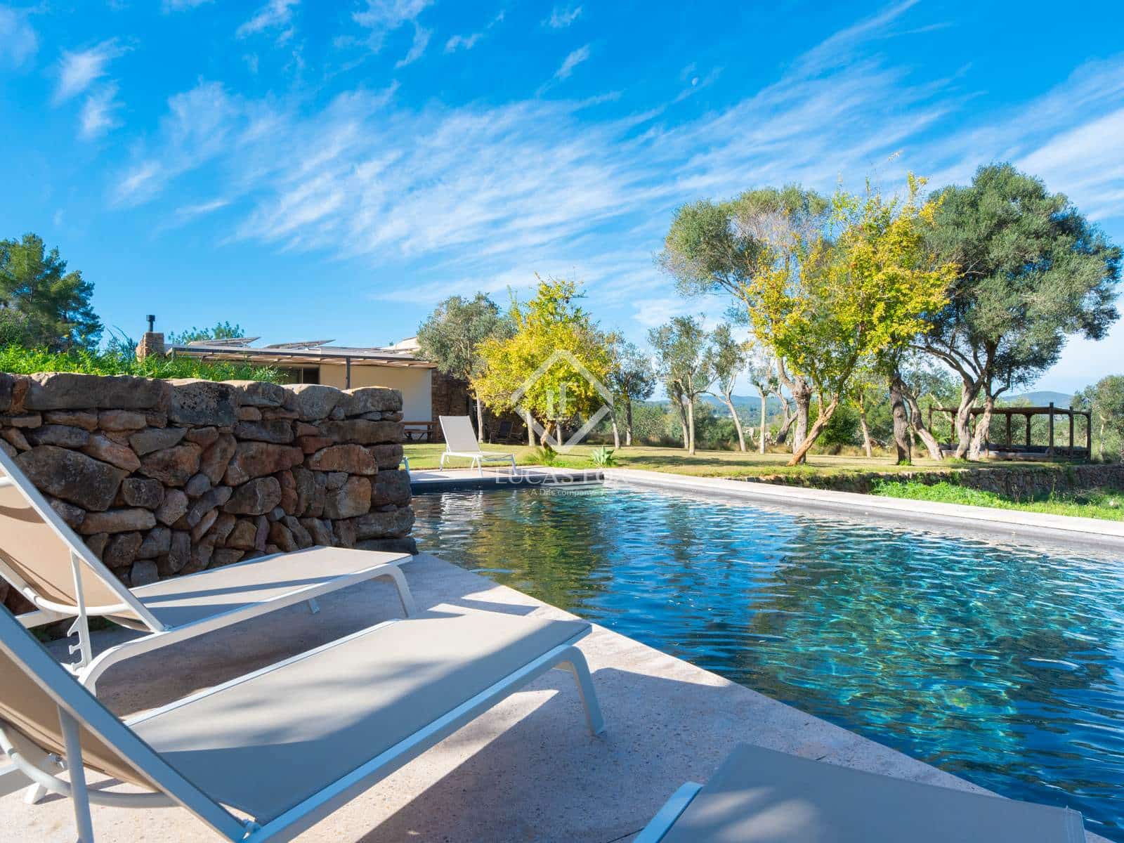 7 sypialnia Willa na sprzedaż w Santa Eulalia / Santa Eularia z basenem garażem - 7 300 000 € (Ref: 8671480)