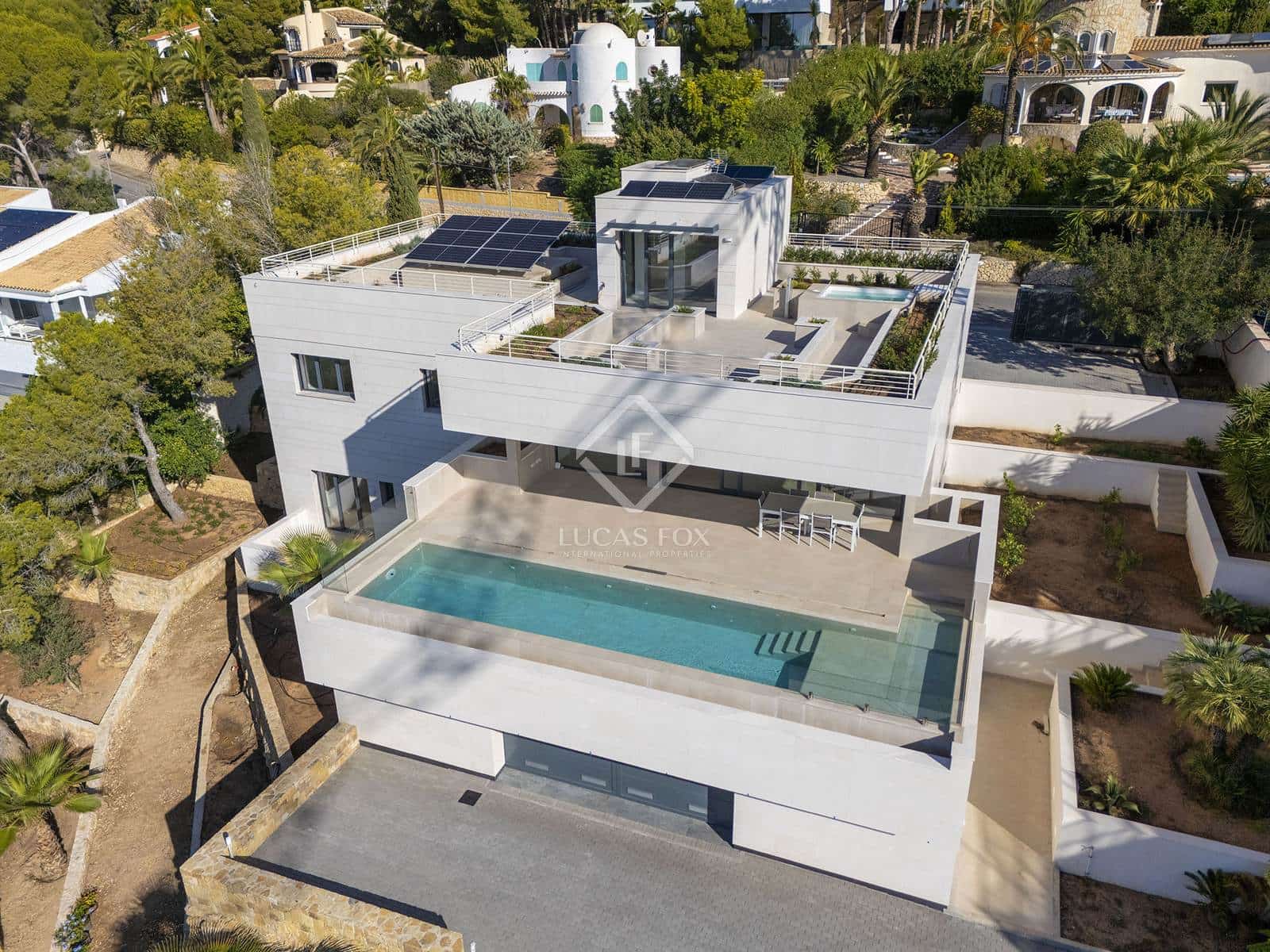 5 soverom Villa til salgs i Altea med svømmebasseng garasje - € 2 950 000 (Ref: 8674987)