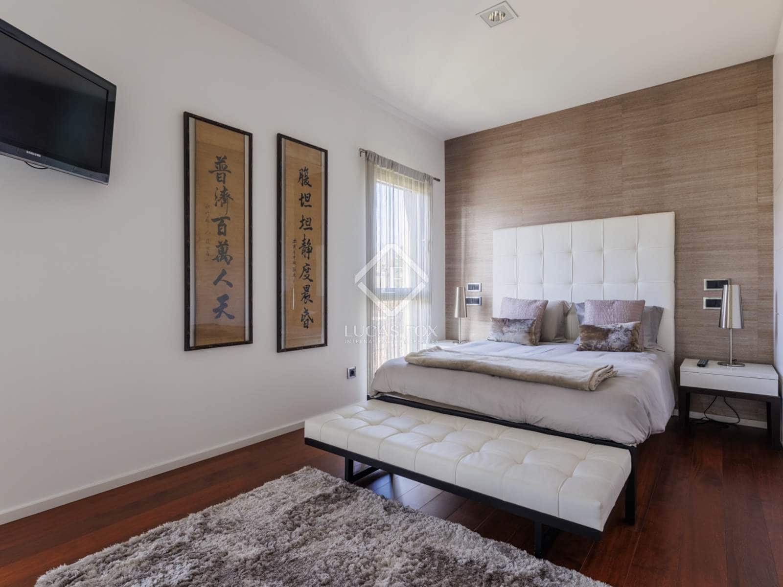 4 bedroom Villa for sale in Madrid city with pool garage - € 2,750,000 (Ref: 8674988)