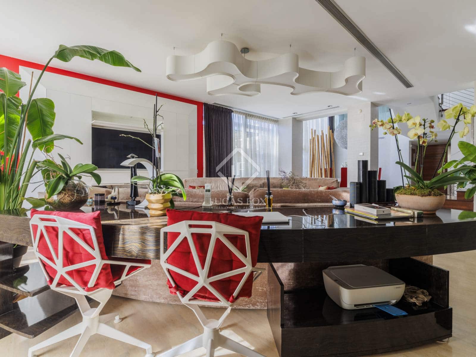 4 bedroom Villa for sale in Madrid city with pool garage - € 2,750,000 (Ref: 8674988)