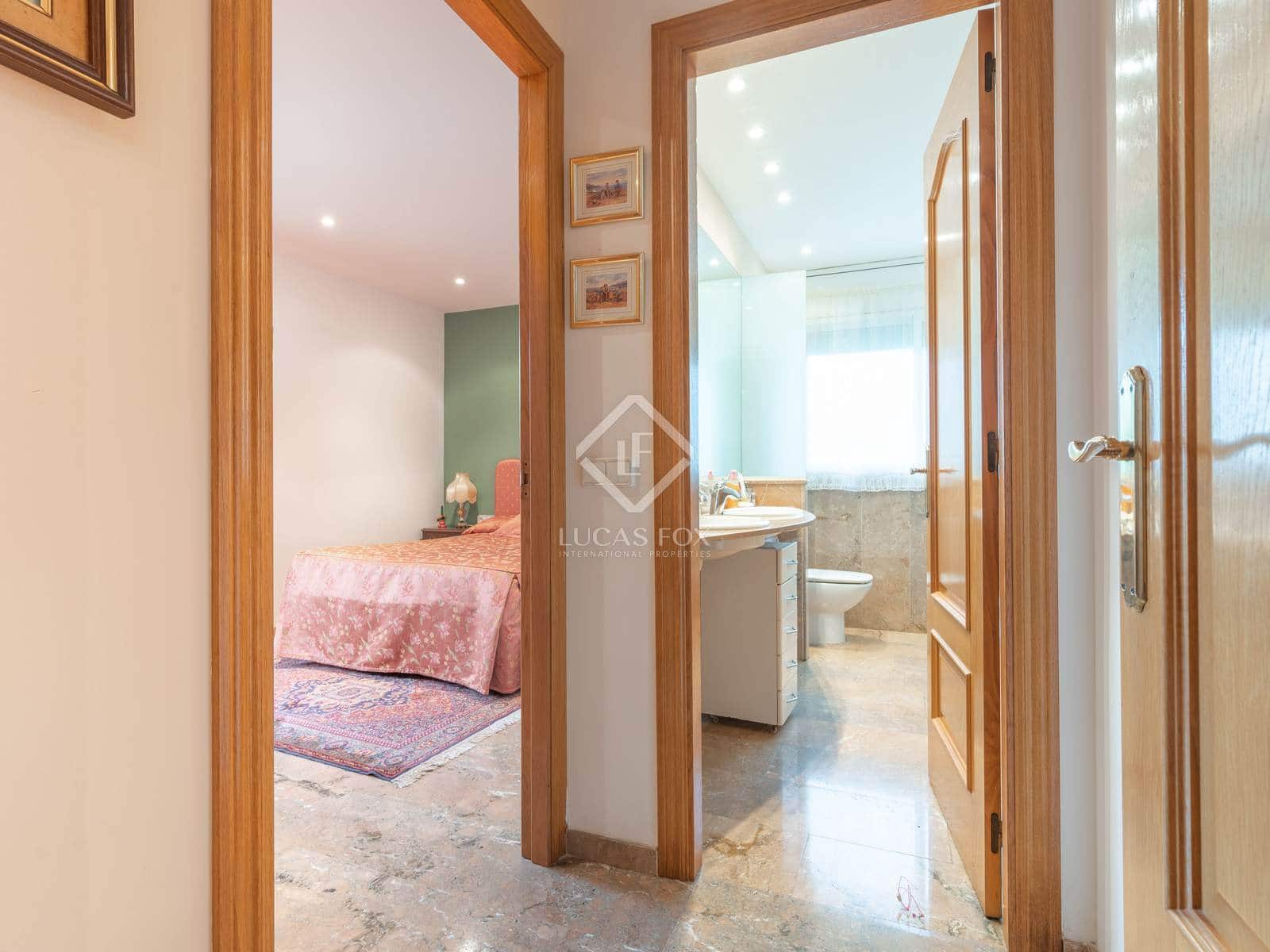 6 slaapkamer Villa te koop in Sitges met zwembad garage - € 900.000 (Ref: 8675027)