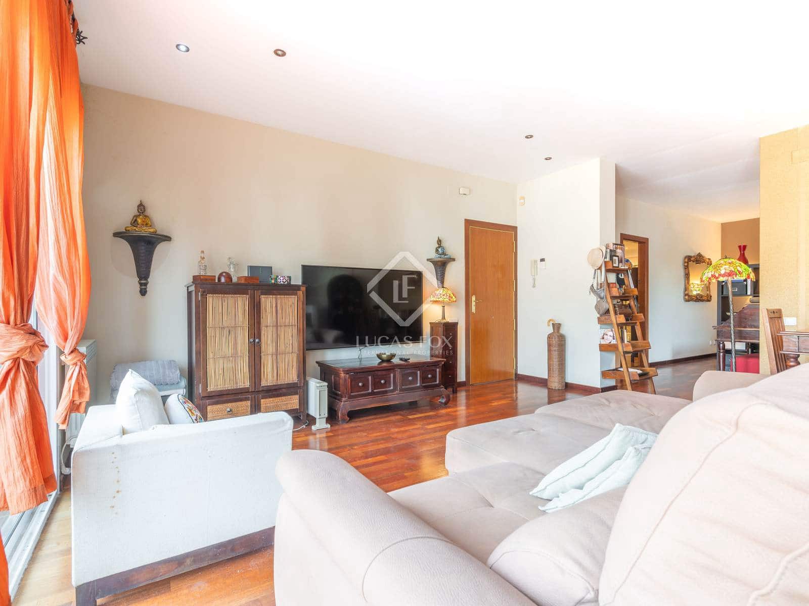 6 slaapkamer Villa te koop in Sitges met zwembad garage - € 900.000 (Ref: 8675027)