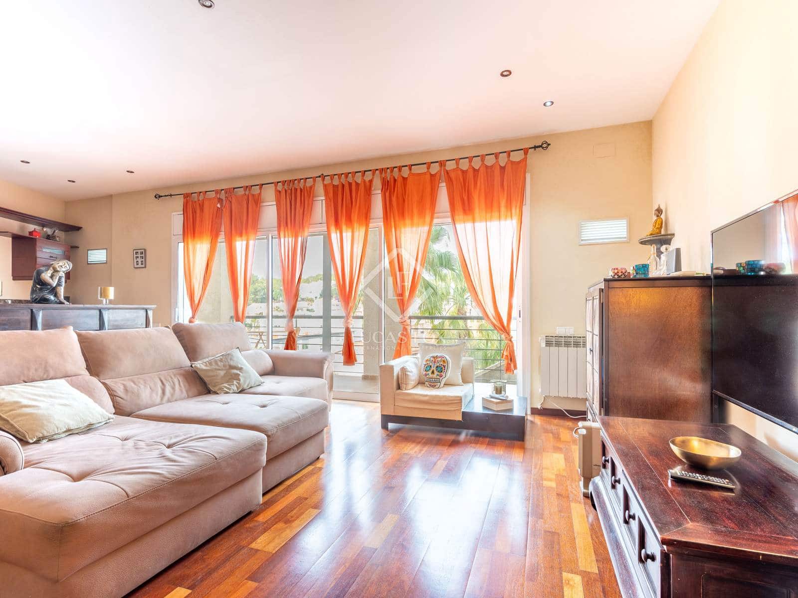 6 slaapkamer Villa te koop in Sitges met zwembad garage - € 900.000 (Ref: 8675027)