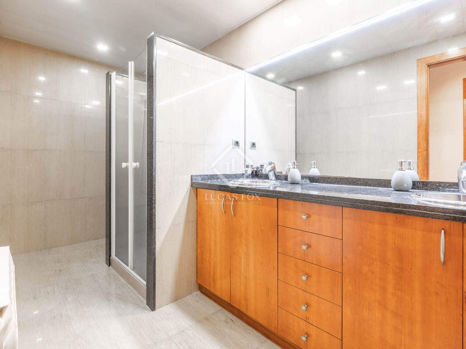 6 slaapkamer Villa te koop in Sitges met zwembad garage - € 900.000 (Ref: 8675027)