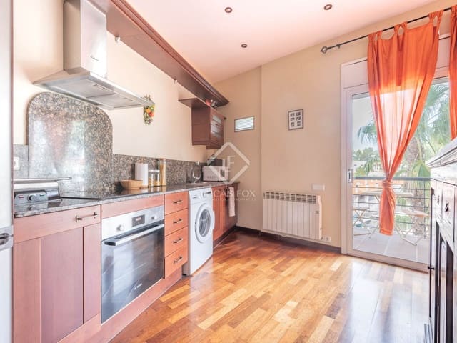 6 slaapkamer Villa te koop in Sitges met zwembad garage - € 900.000 (Ref: 8675027)