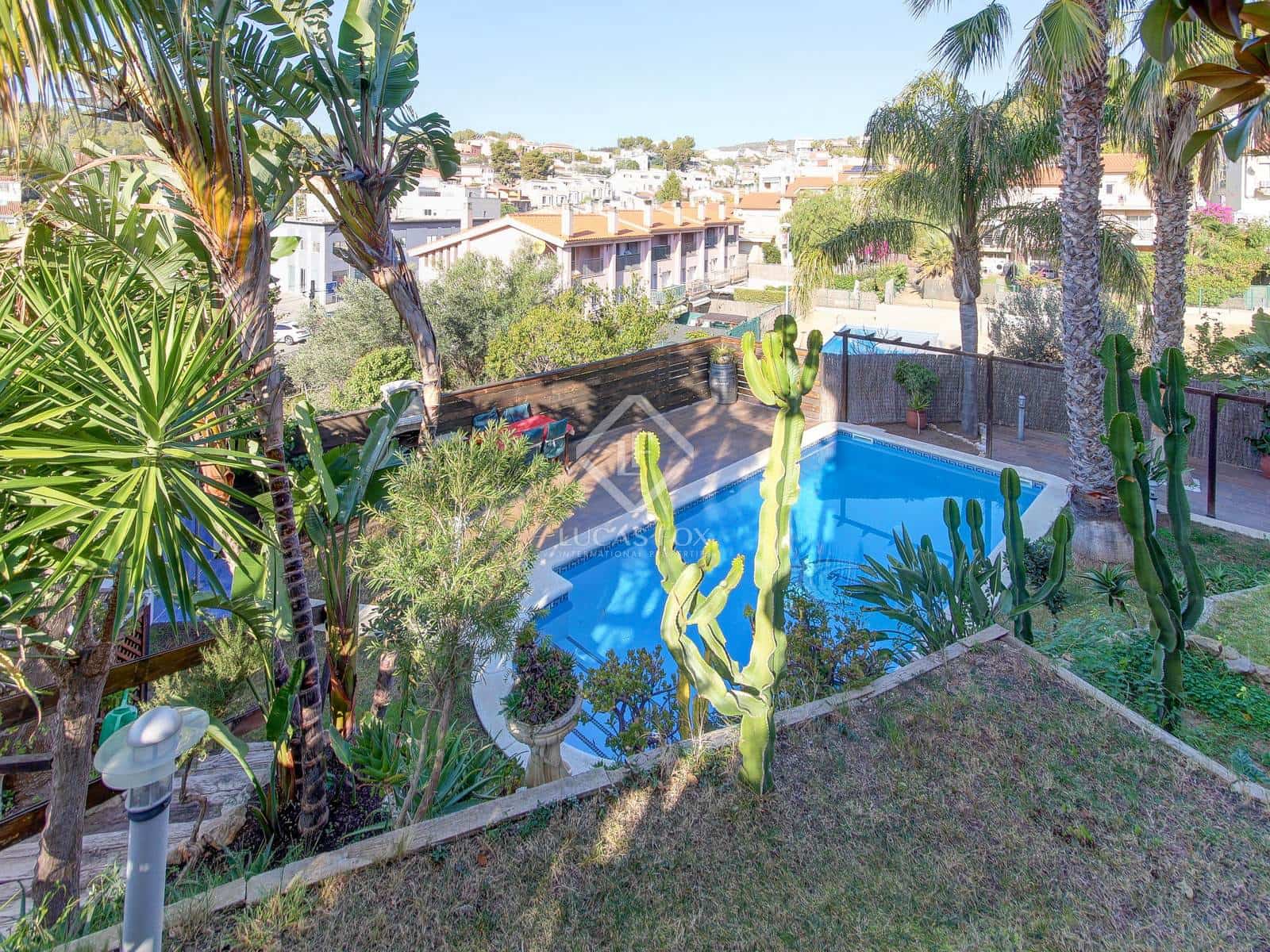 6 slaapkamer Villa te koop in Sitges met zwembad garage - € 900.000 (Ref: 8675027)