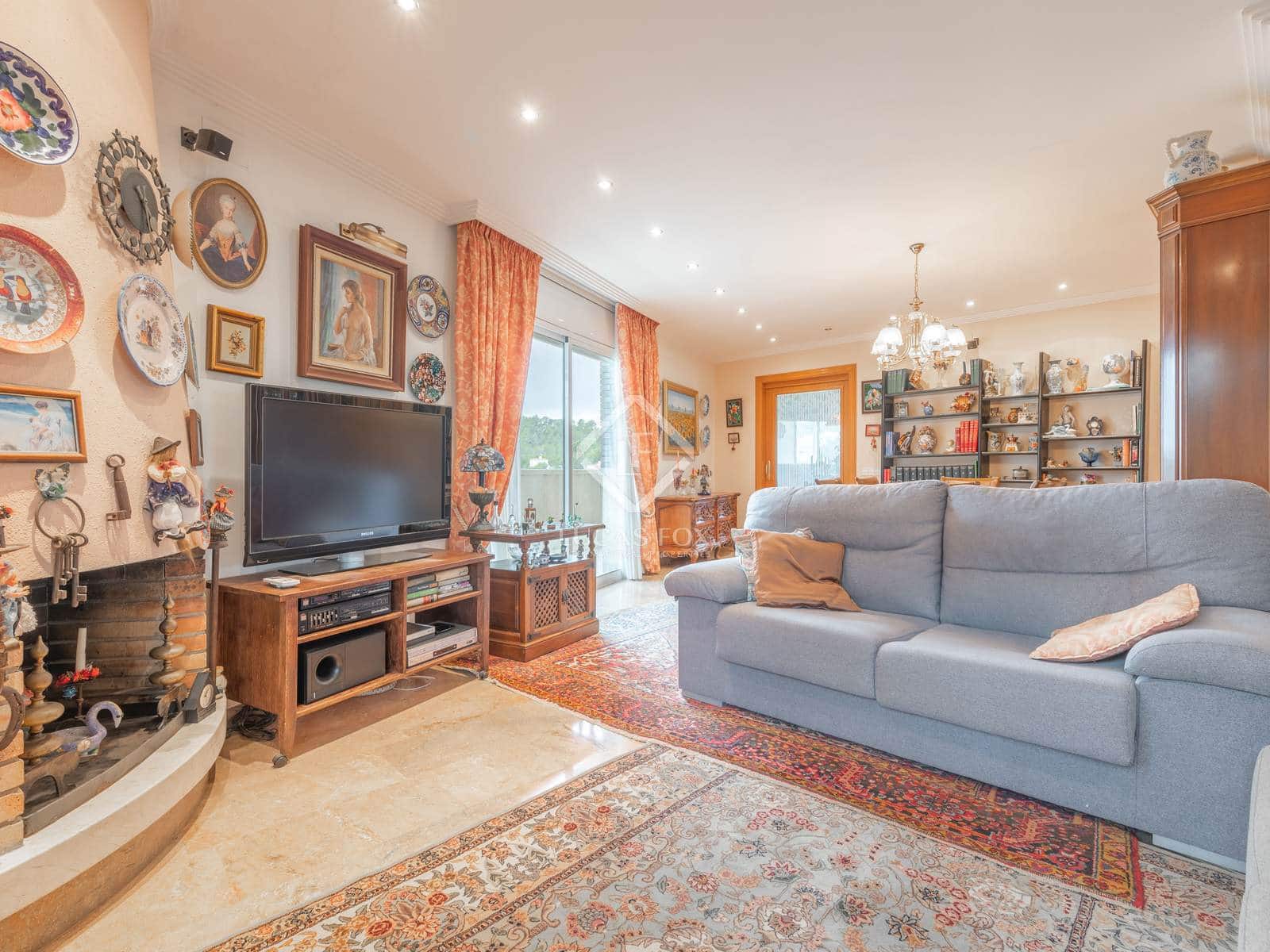 6 slaapkamer Villa te koop in Sitges met zwembad garage - € 900.000 (Ref: 8675027)