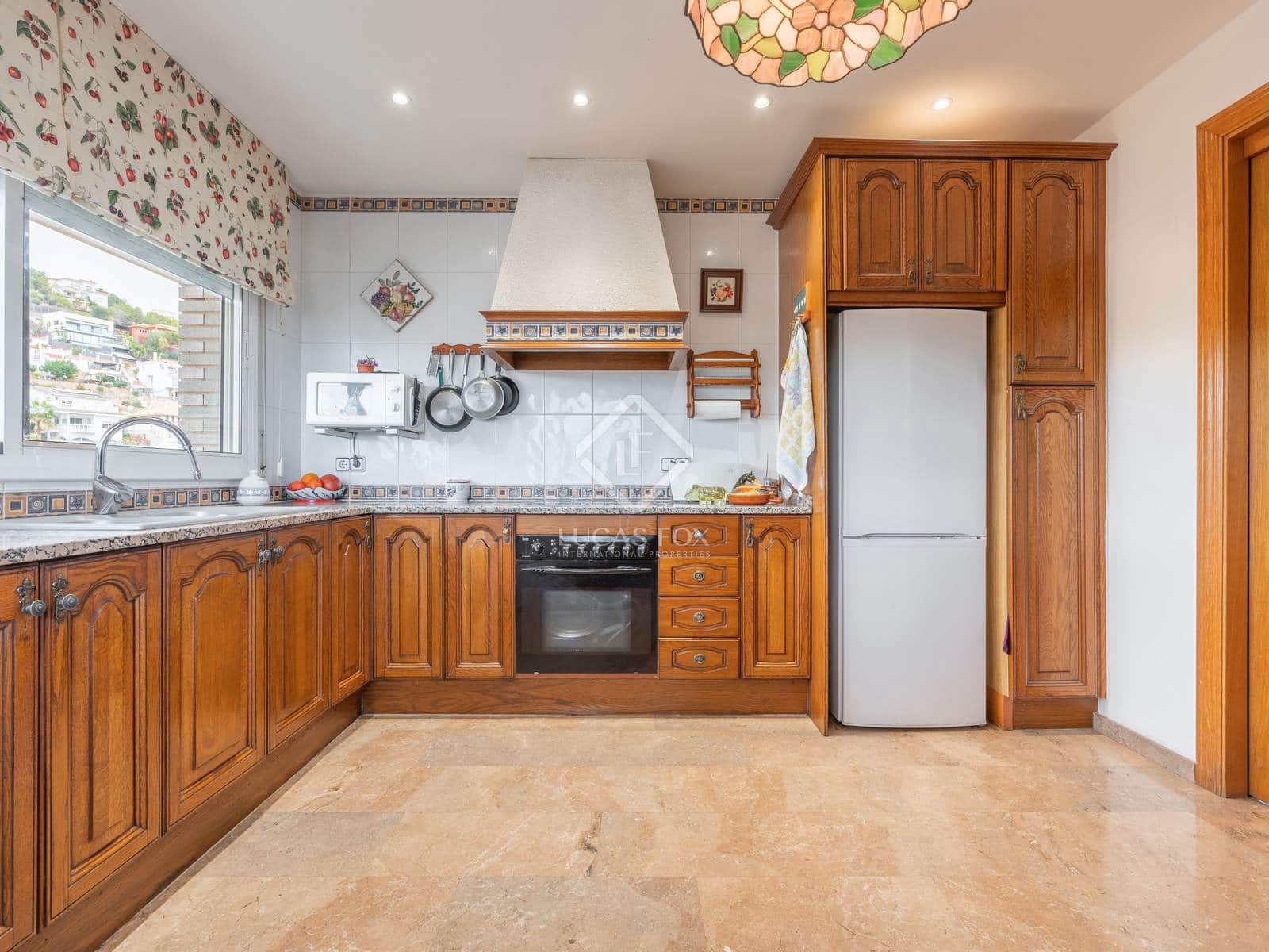 6 slaapkamer Villa te koop in Sitges met zwembad garage - € 900.000 (Ref: 8675027)