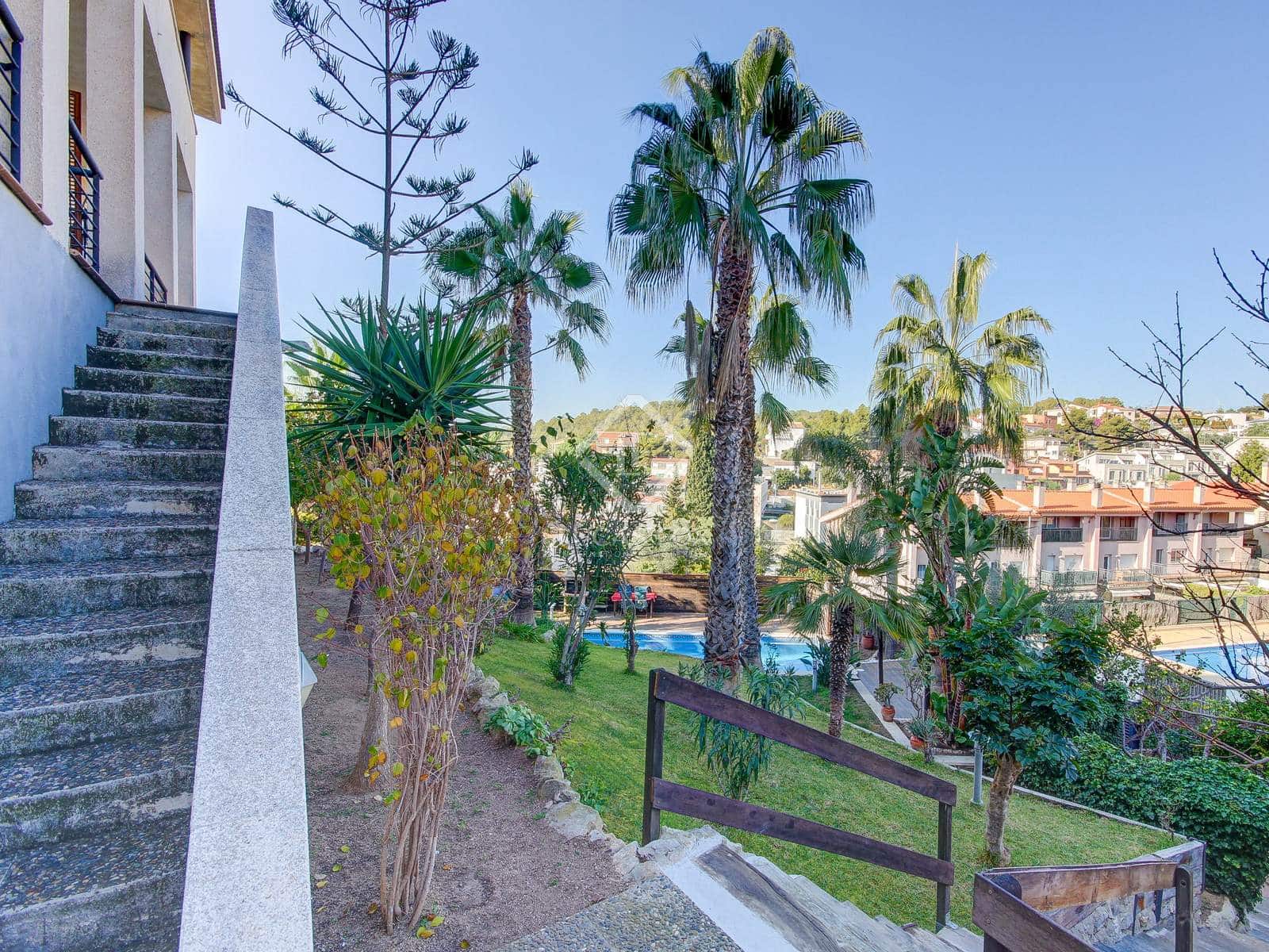 6 slaapkamer Villa te koop in Sitges met zwembad garage - € 900.000 (Ref: 8675027)