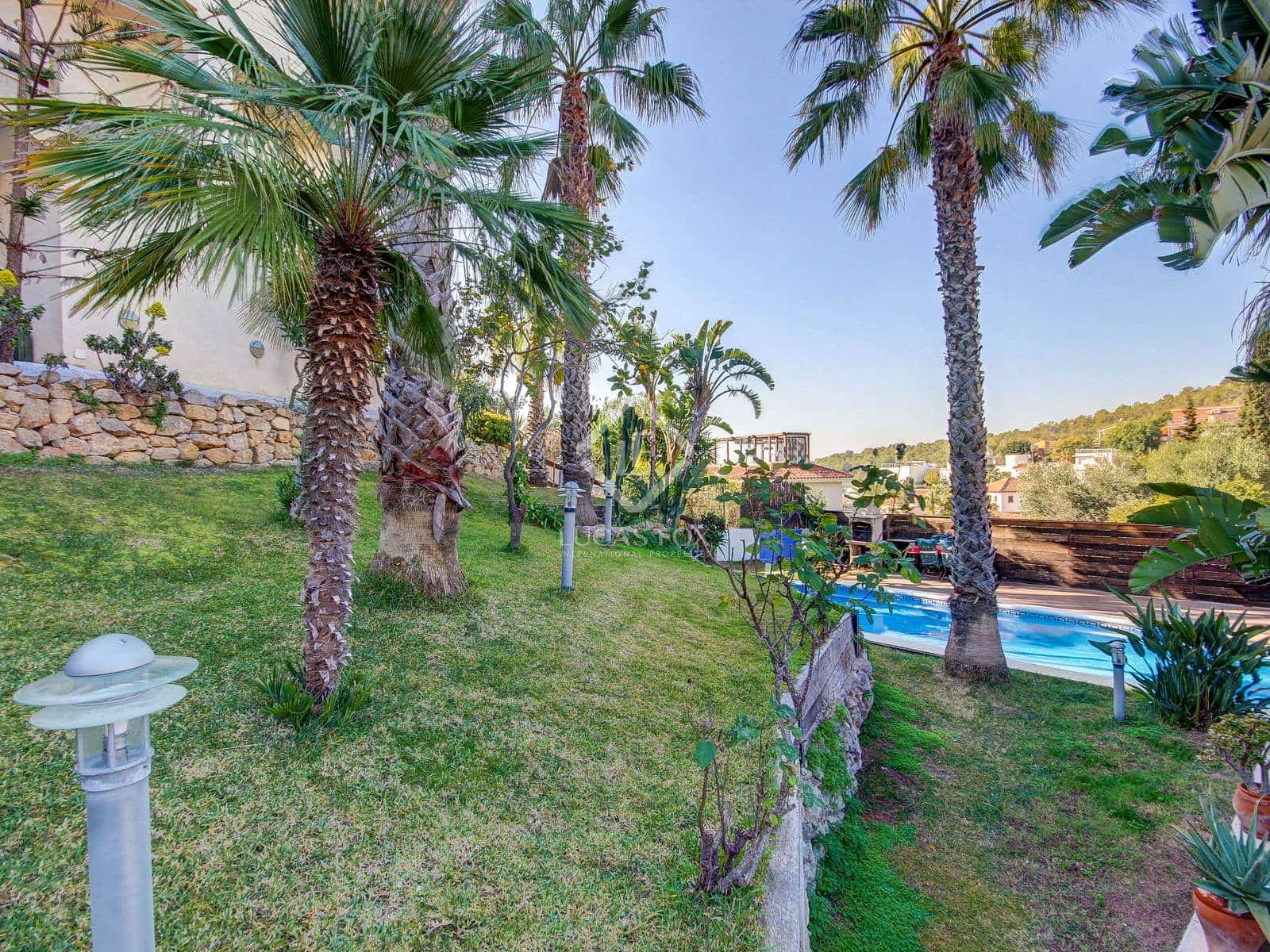 6 slaapkamer Villa te koop in Sitges met zwembad garage - € 900.000 (Ref: 8675027)